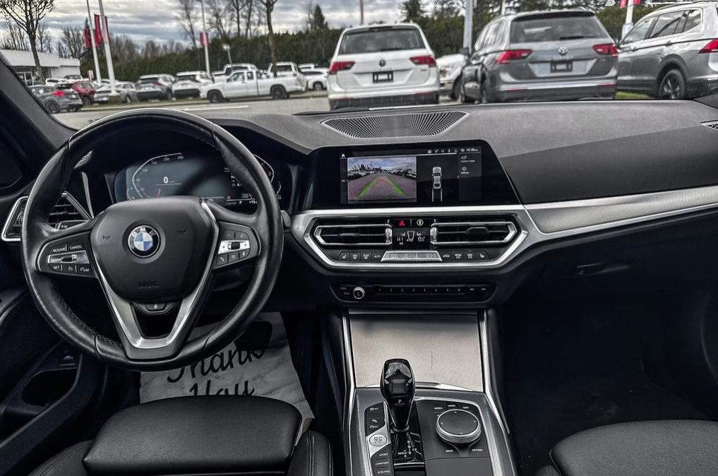 2021 BMW 3-Series 330i Xdrive - photo 3
