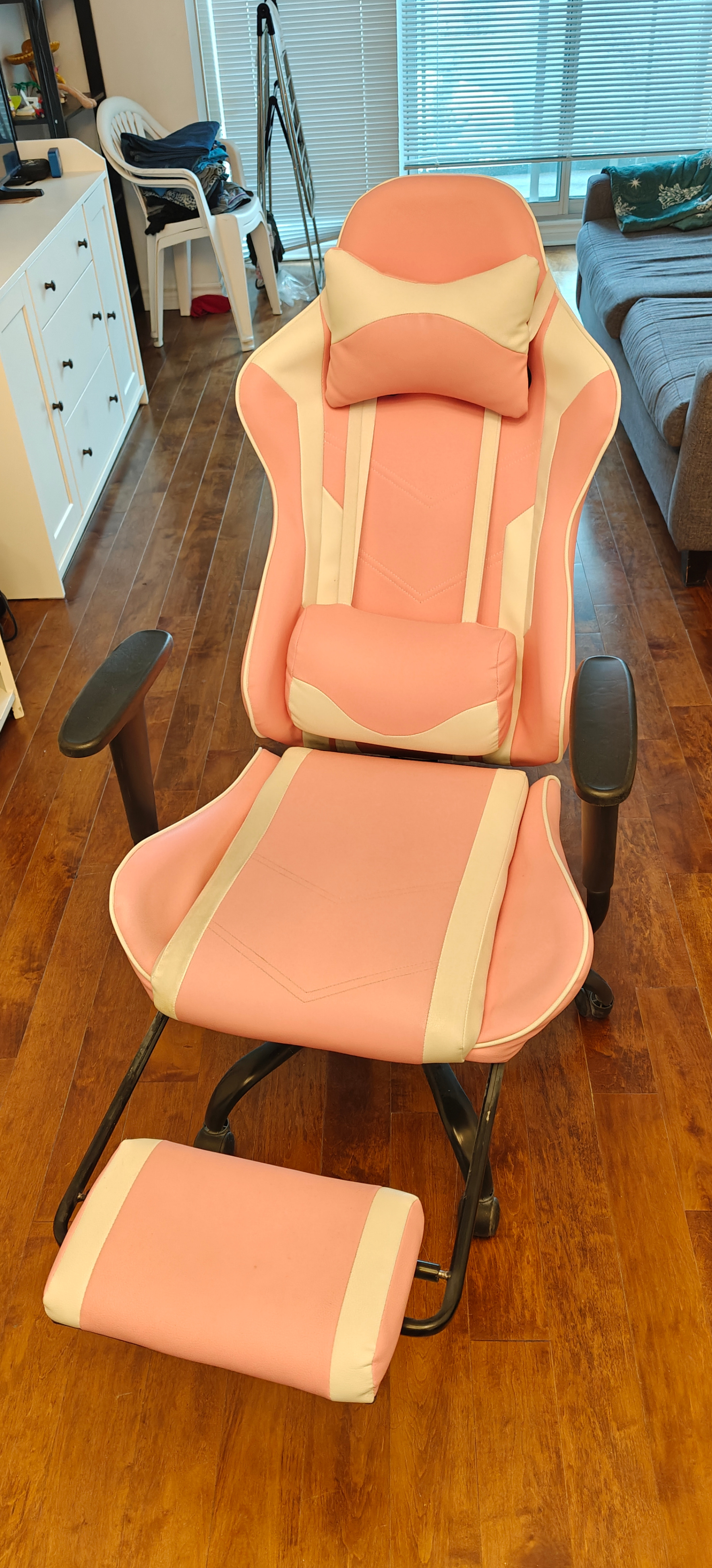 Pink Gaming Chair - photo 2