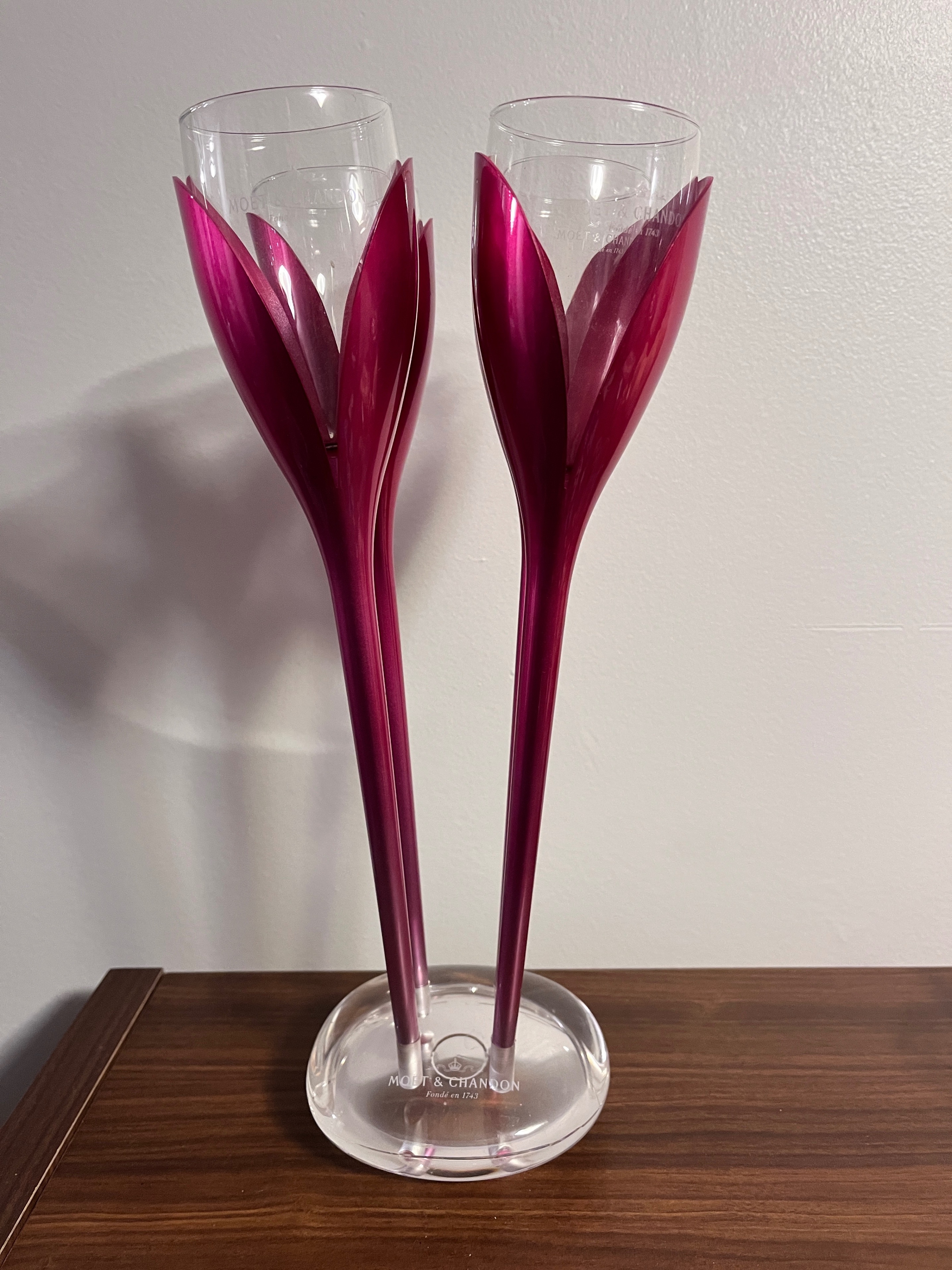 Moët & Chandon Pink Tulip Champagne Flutes