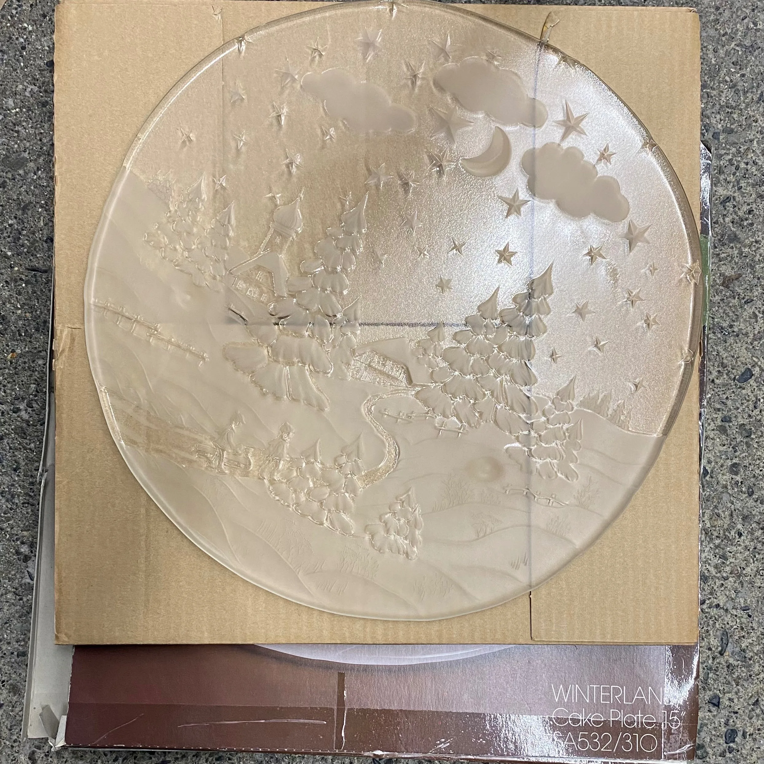 Winterland Cake Plate 15in