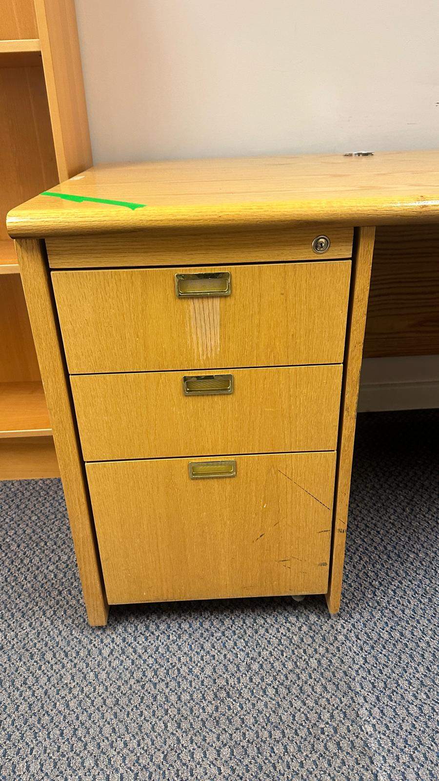 Solid Oak Desk w/ 3-Box + 2-Drawer Filing Cabinet - photo 3