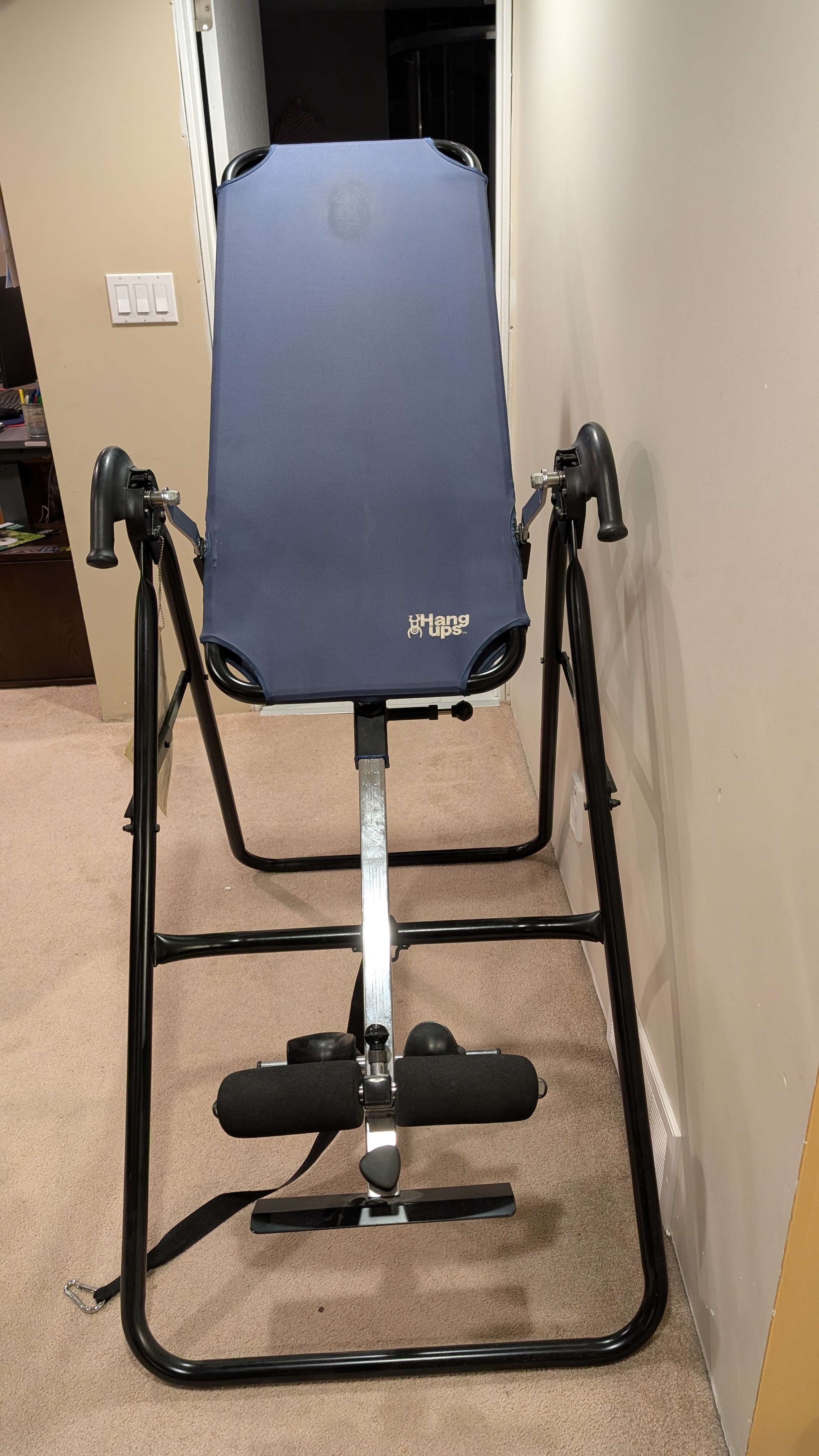Teeter Hangups inversion table