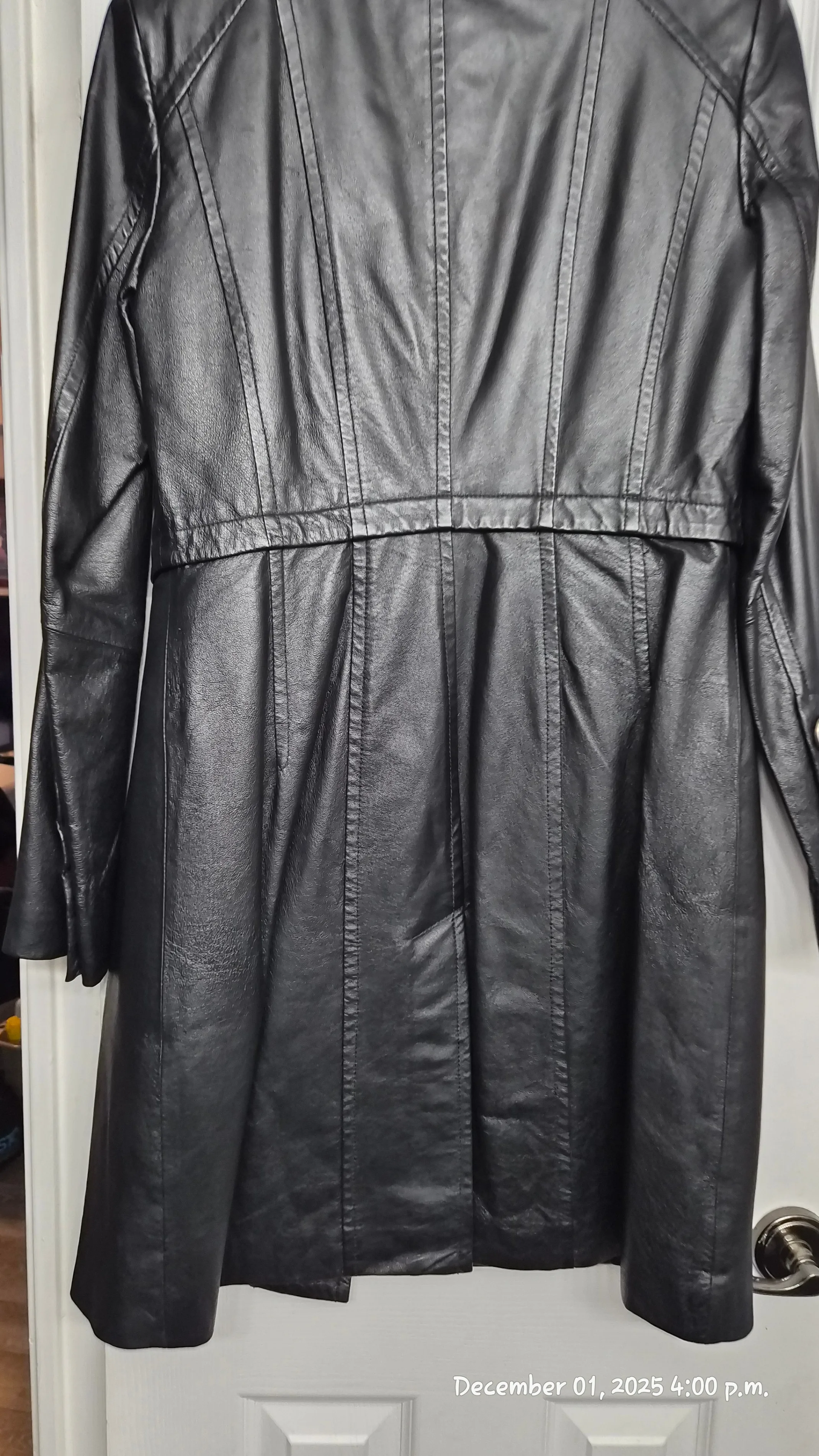 Danier Women’s Leather Jacket – XS – Brand New with Tags image indicator(4)