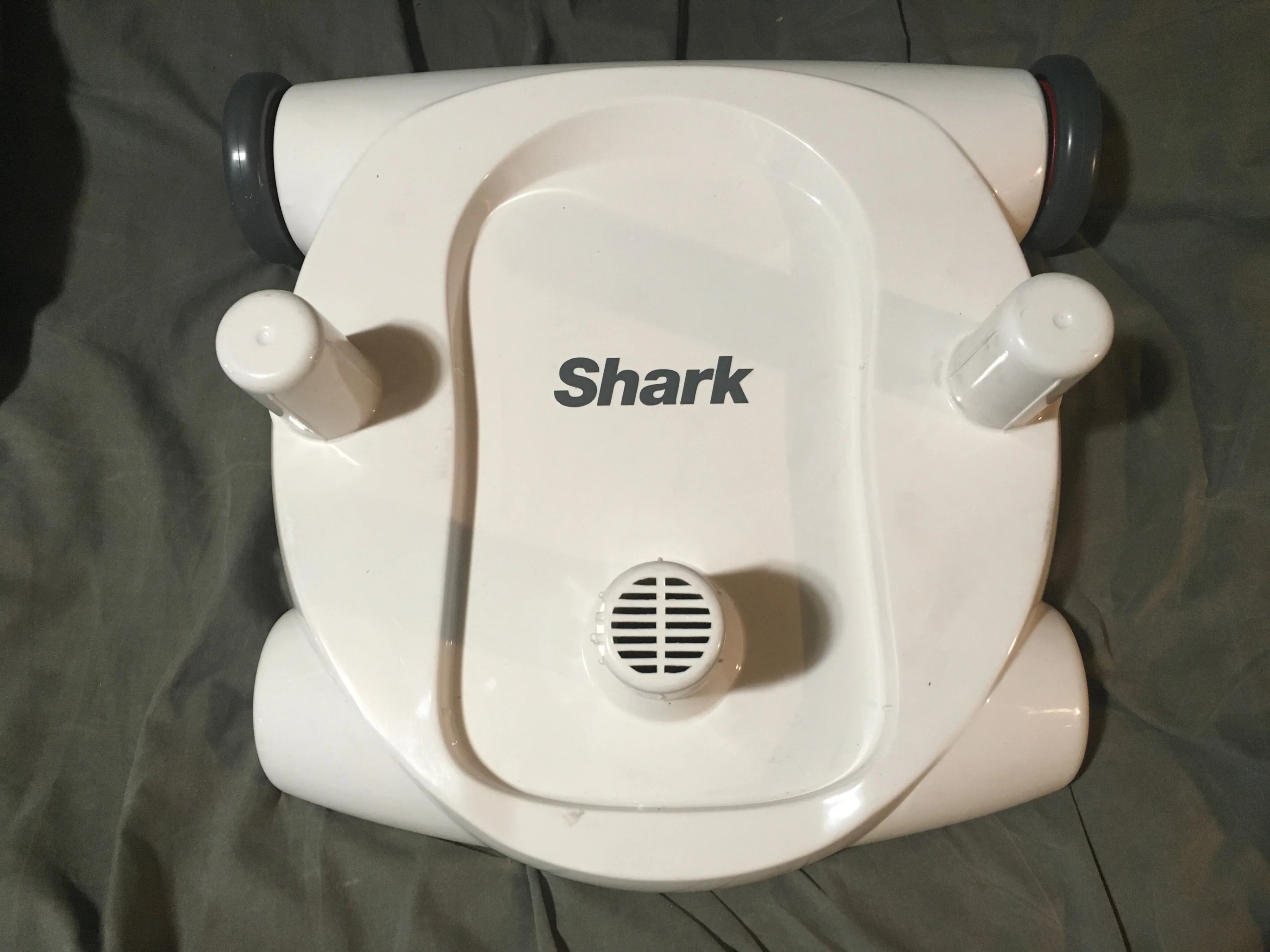 Shark X16FC500 Robotic Vacuum Base - White image indicator(2)