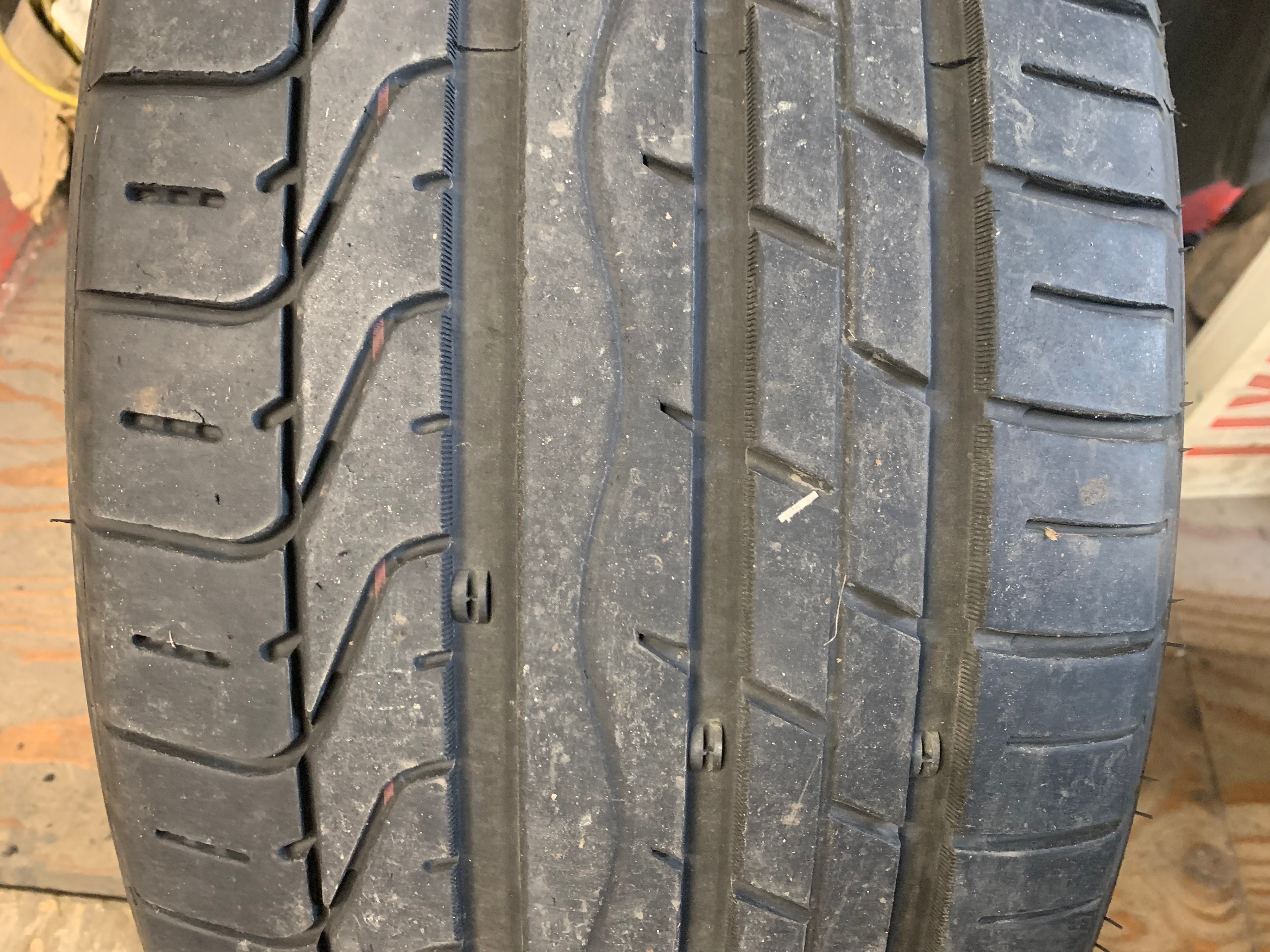 1 x single 275/40/20 XL 106W M+S Vitour Formula Z with 70% tread - photo 2