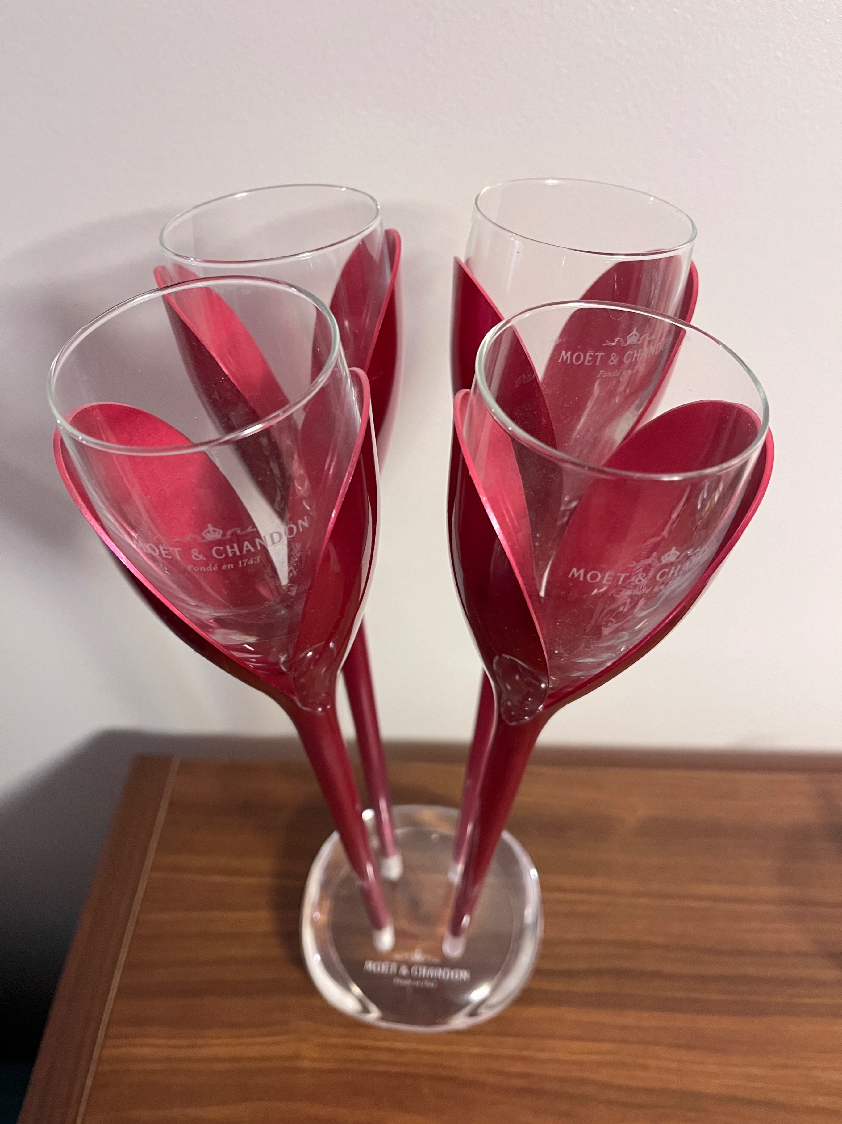 Moët & Chandon Pink Tulip Champagne Flutes - photo 2