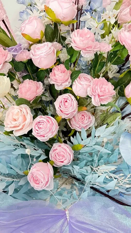 Artifcial Flowers with clear tote box image indicator(6)