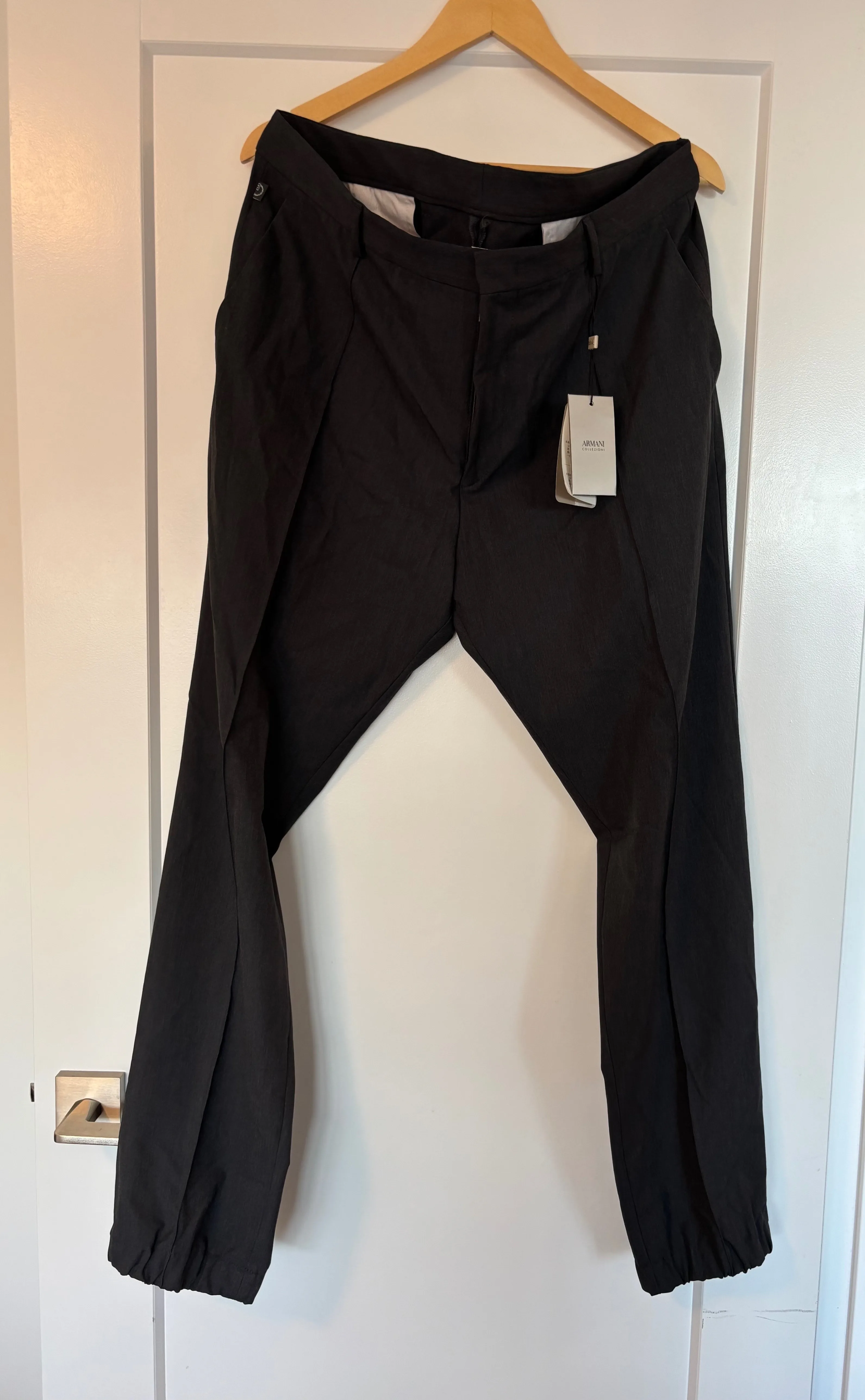 NWT Armani Collezioni Men’s Pants – Size 54 (EU)/ 38 US