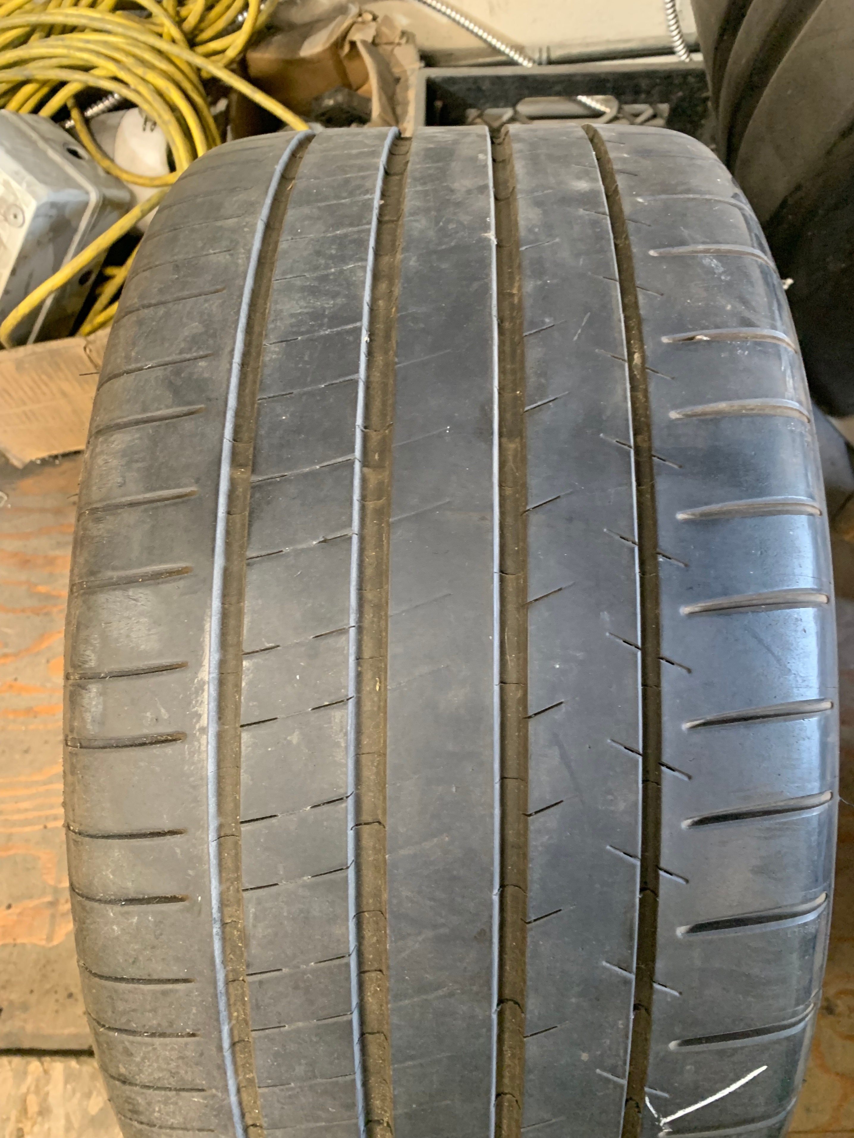 1 X single 285/30/20 99Y Michelin Pilot Super Sport with 90%