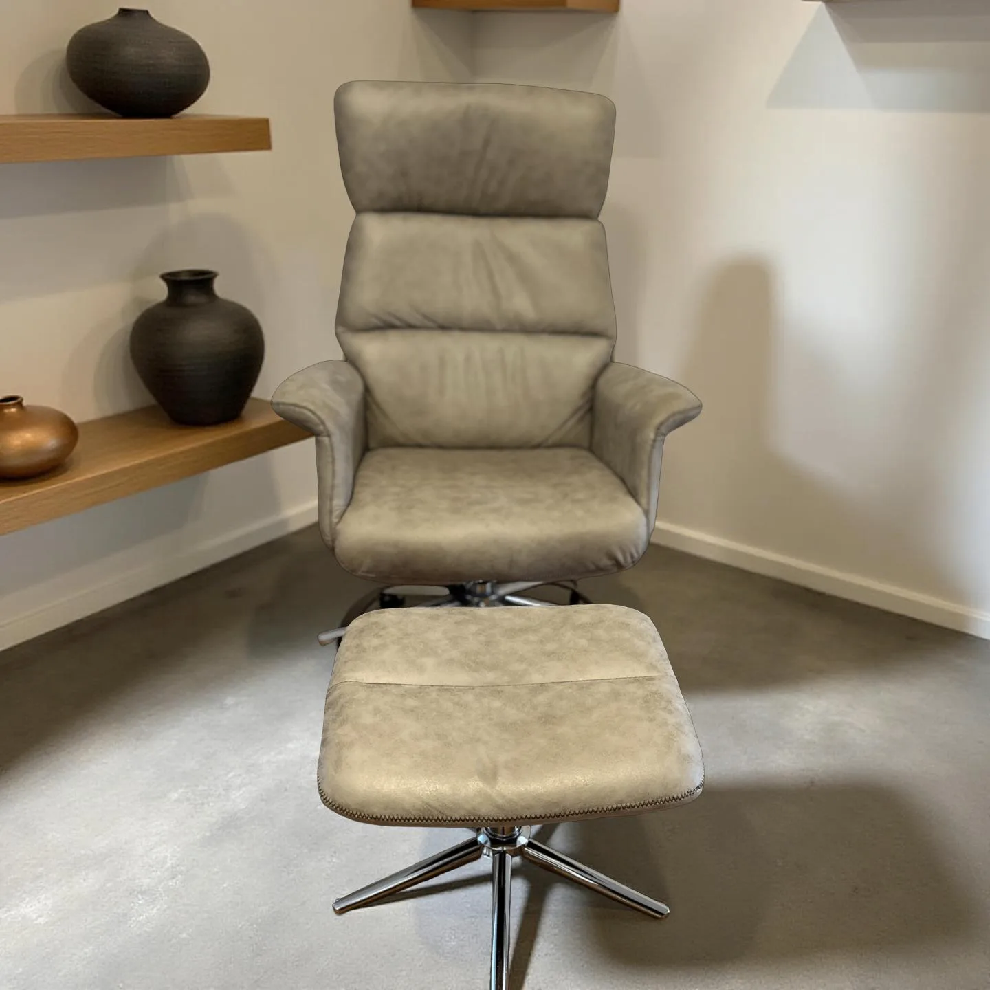 Reclining Swivel chair with foot rest