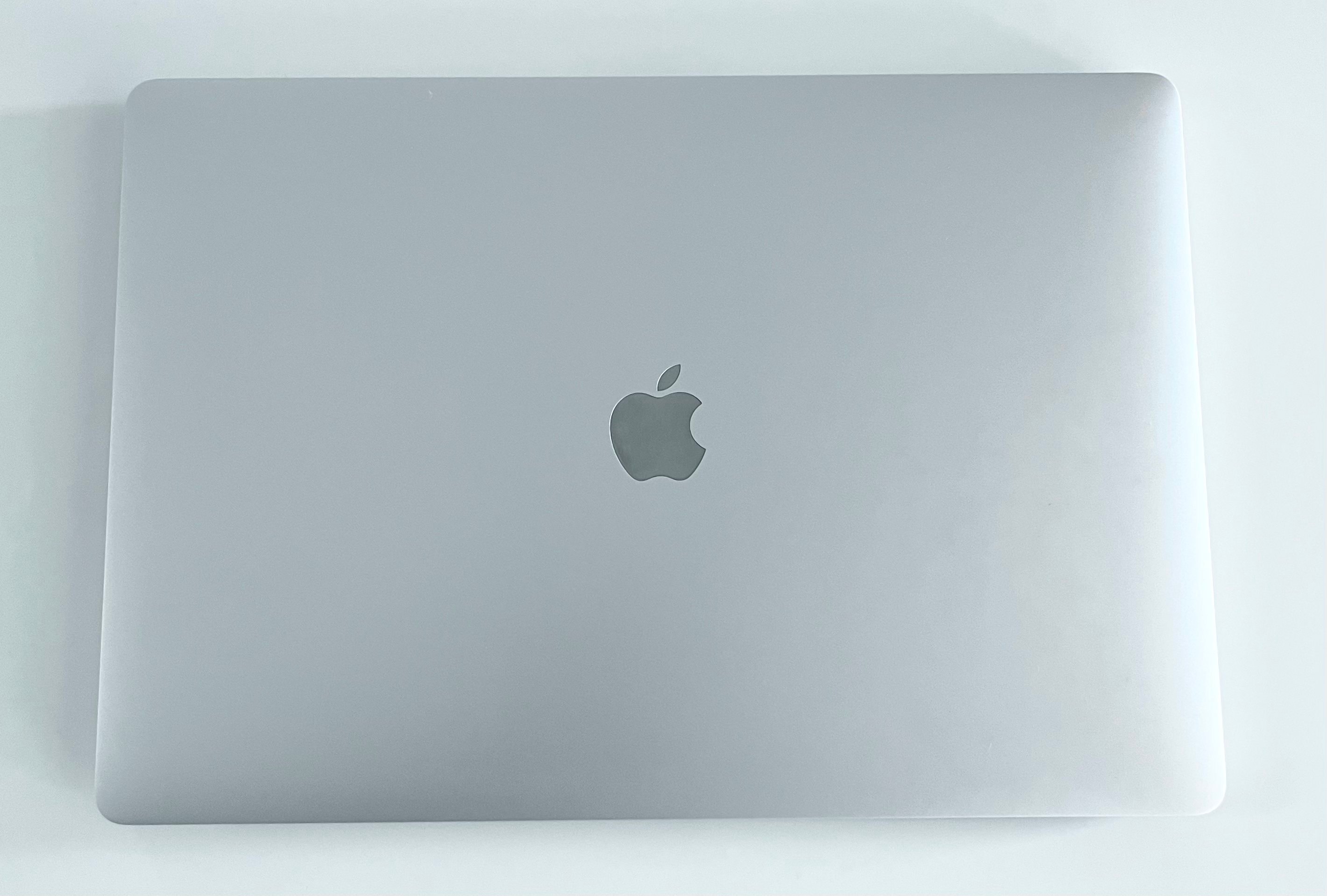 MINT 2019 MACBOOK PRO TOUCHBAR 15 / 2.8GHz i7 / 16GB RAM / 256GB - photo 4