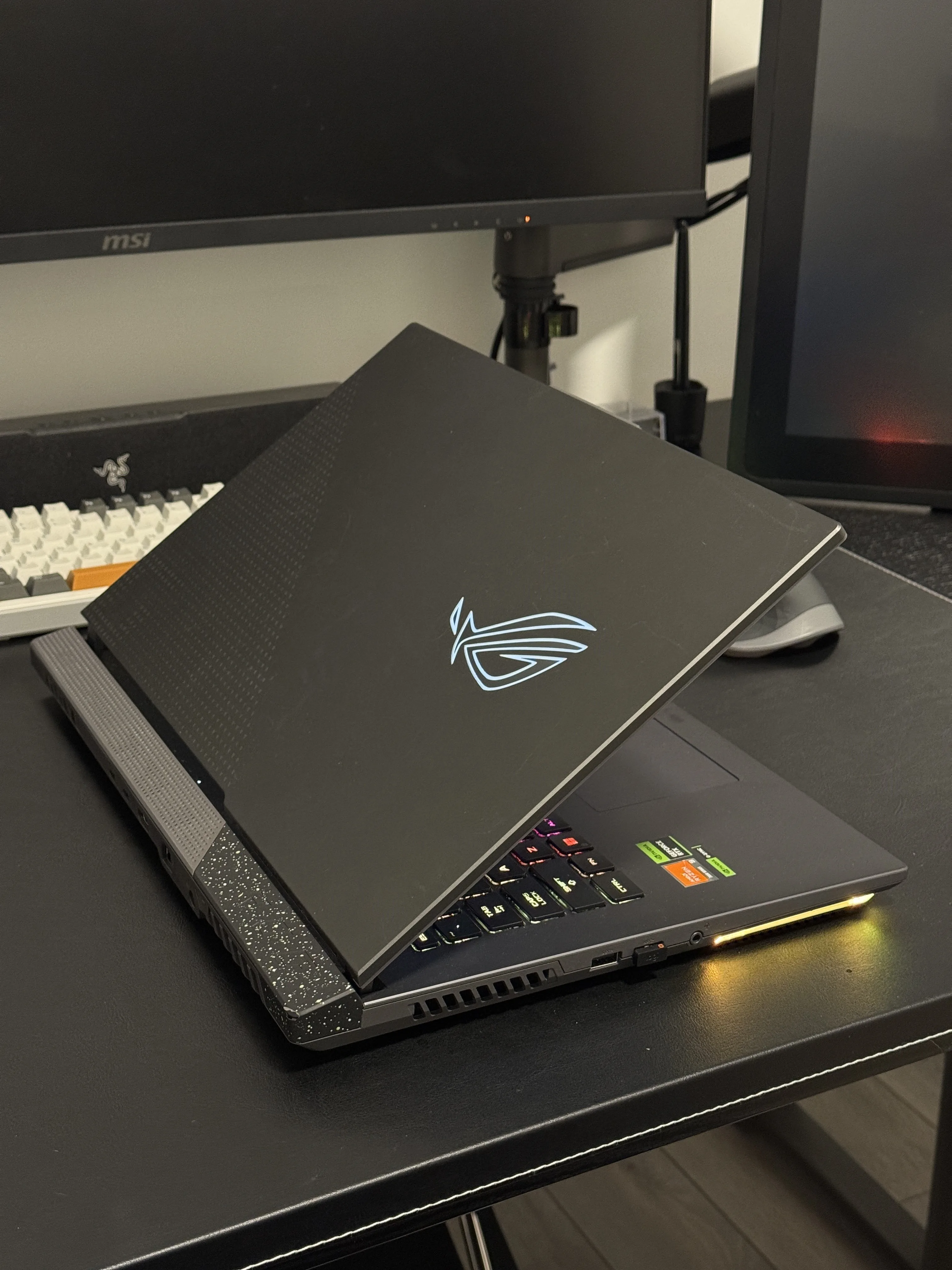 ASUS ROG G173PV (UPGRADED) GAMING LAPTOP image indicator(7)