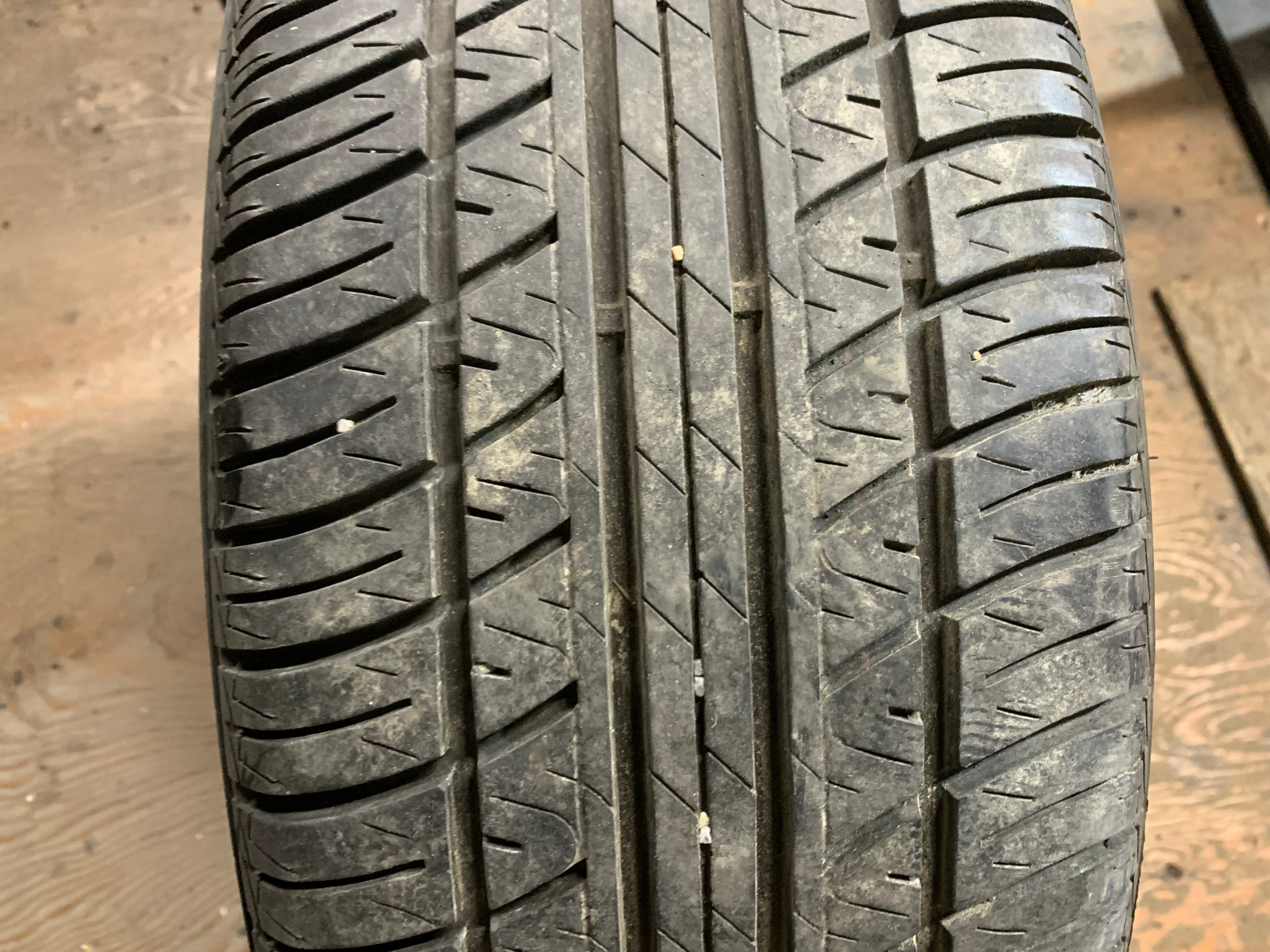 1 X single 205/55/16 91T M+S Motor Master AWII with 80% tread - photo 2