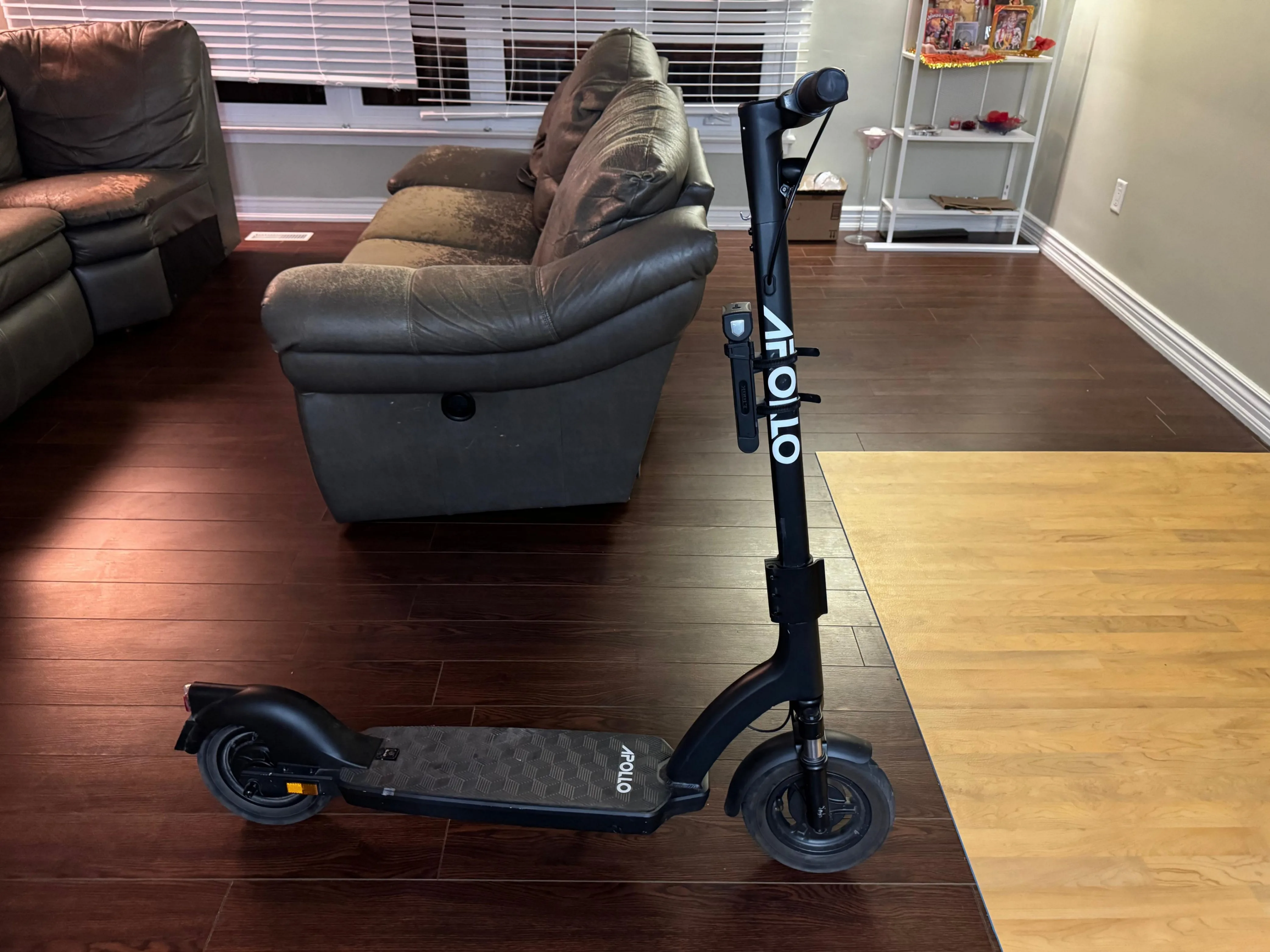 Apollo Air Pro | Good condition with Apollo Lock & Phone Mount