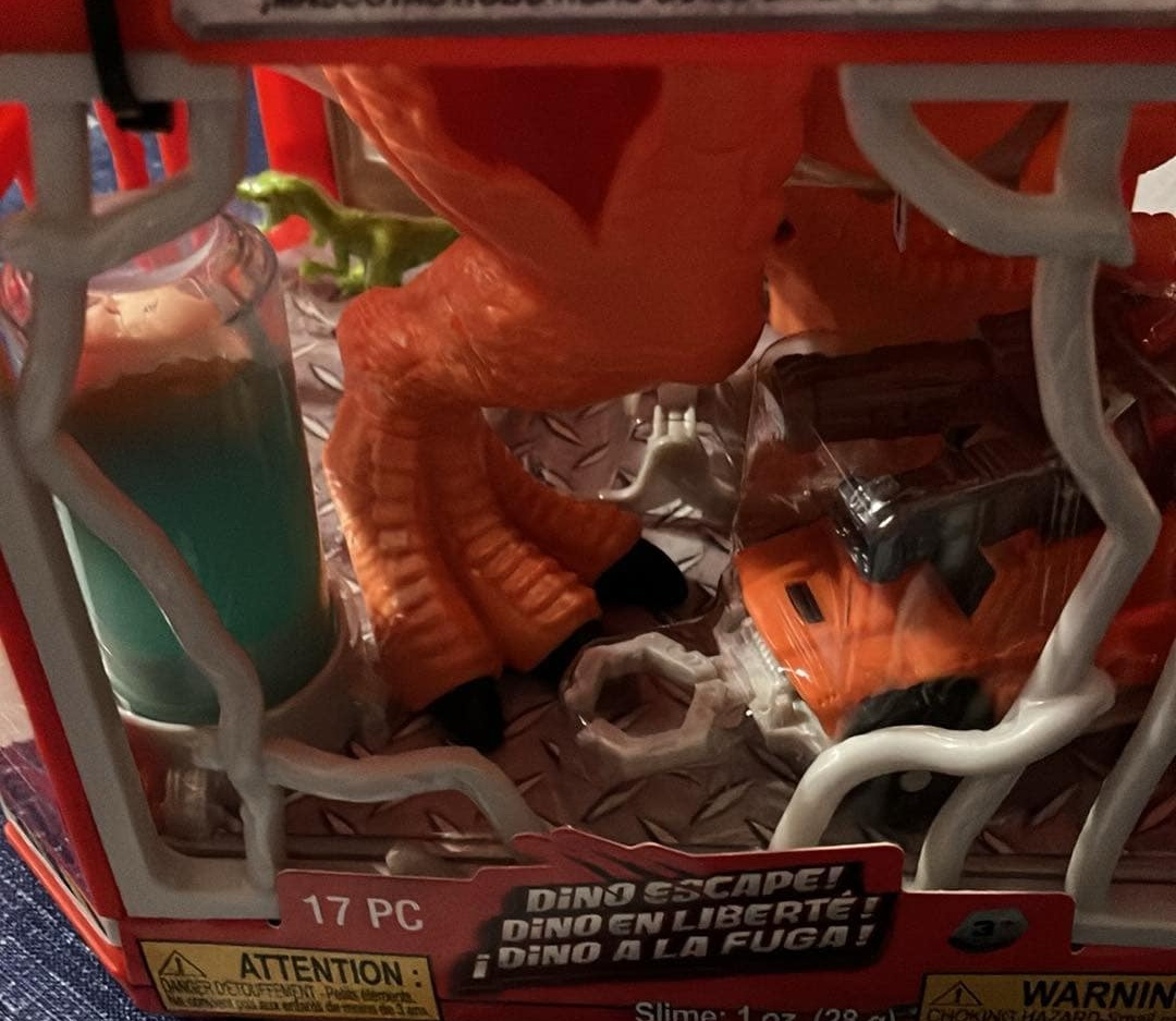Robo Alive Dino Escape Playset (New) - photo 3