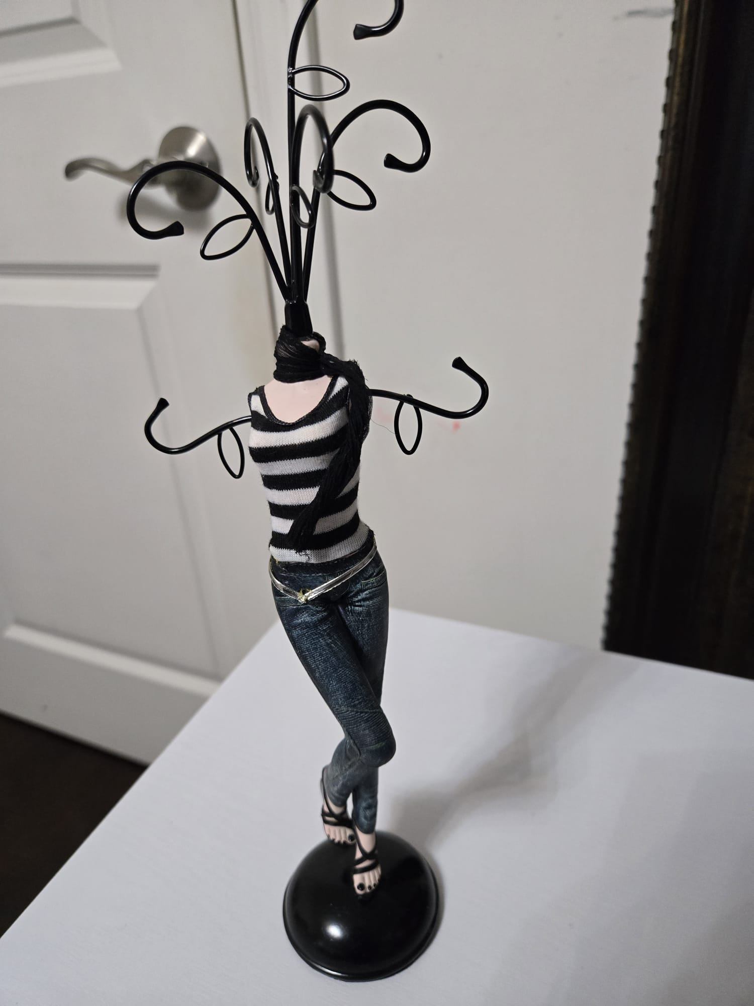 Decorative Mannequin Jewelry Stand - photo 5