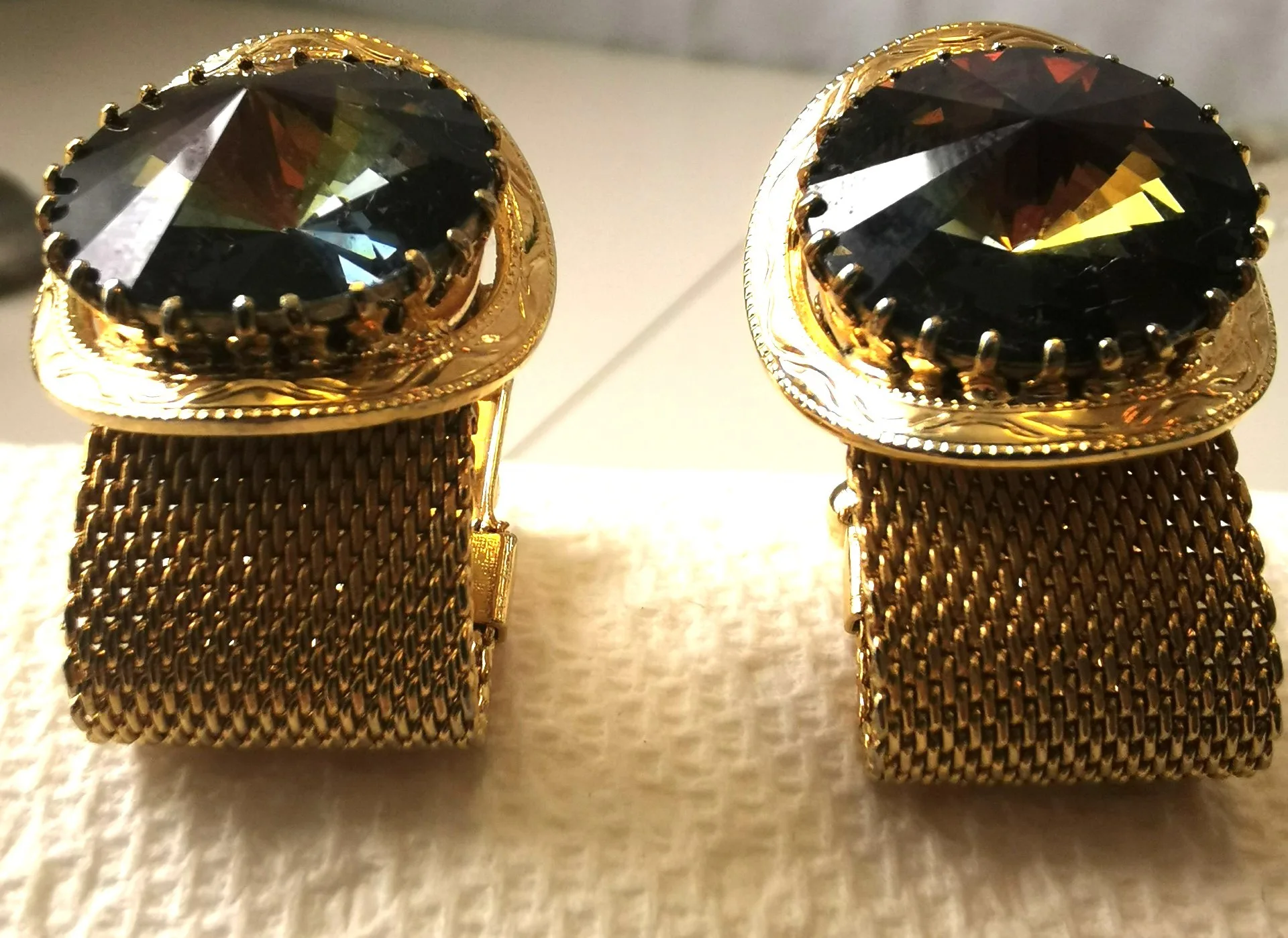 Cuff Links by Park Avenue in Original Box from the 1960s image indicator(7)