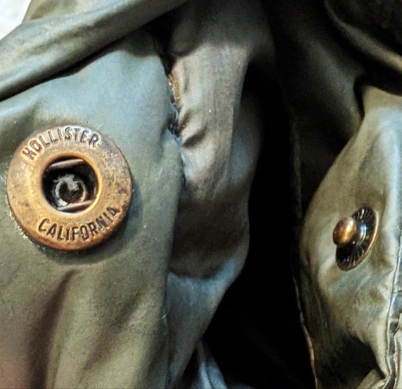 HOLLISTER Mens Green Puffer Jacket Sherpa Hood Coat Winter Sz. L image indicator(8)