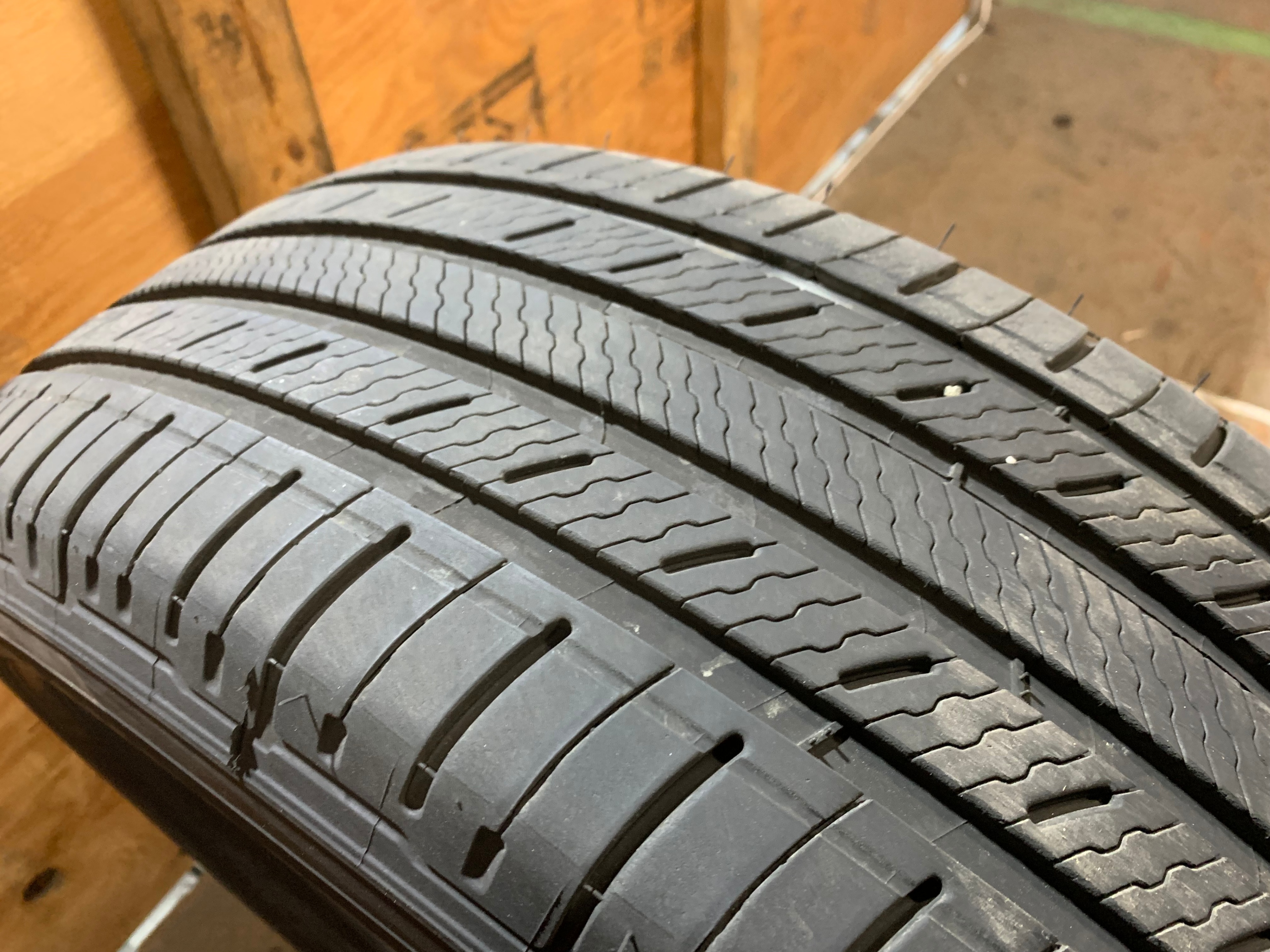 1 X single 235/55/20 M+S 102V Michelin Premier LTX wit 90% tread - photo 4