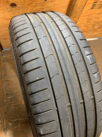 1 X single 245/35/20 95Y Pirelli Pzero PZ4 with 50% tread