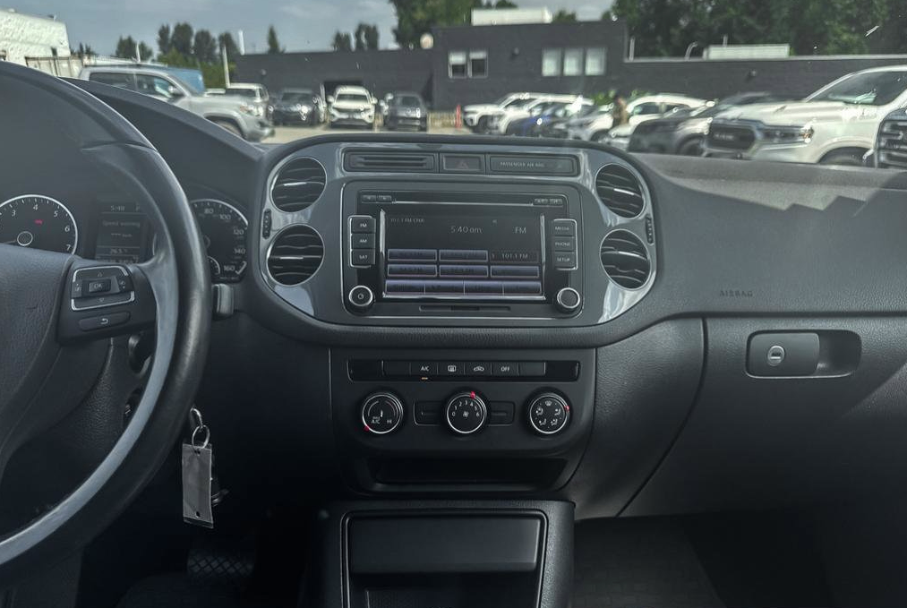 2015 Volkswagen Tiguan - photo 5
