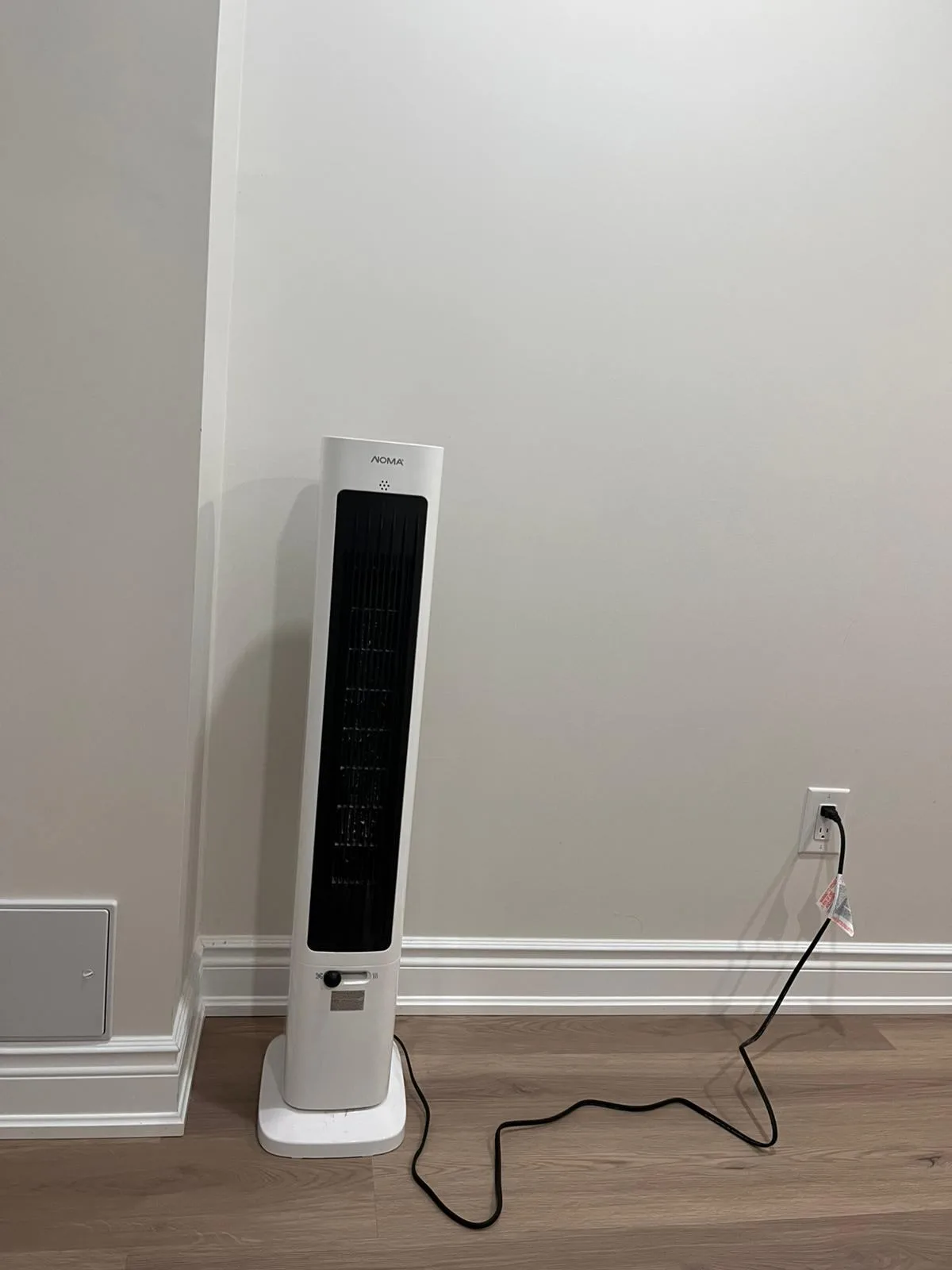 NOMA 2-in-1 Tower Fan & Heater, 38-in - Excellent Condition