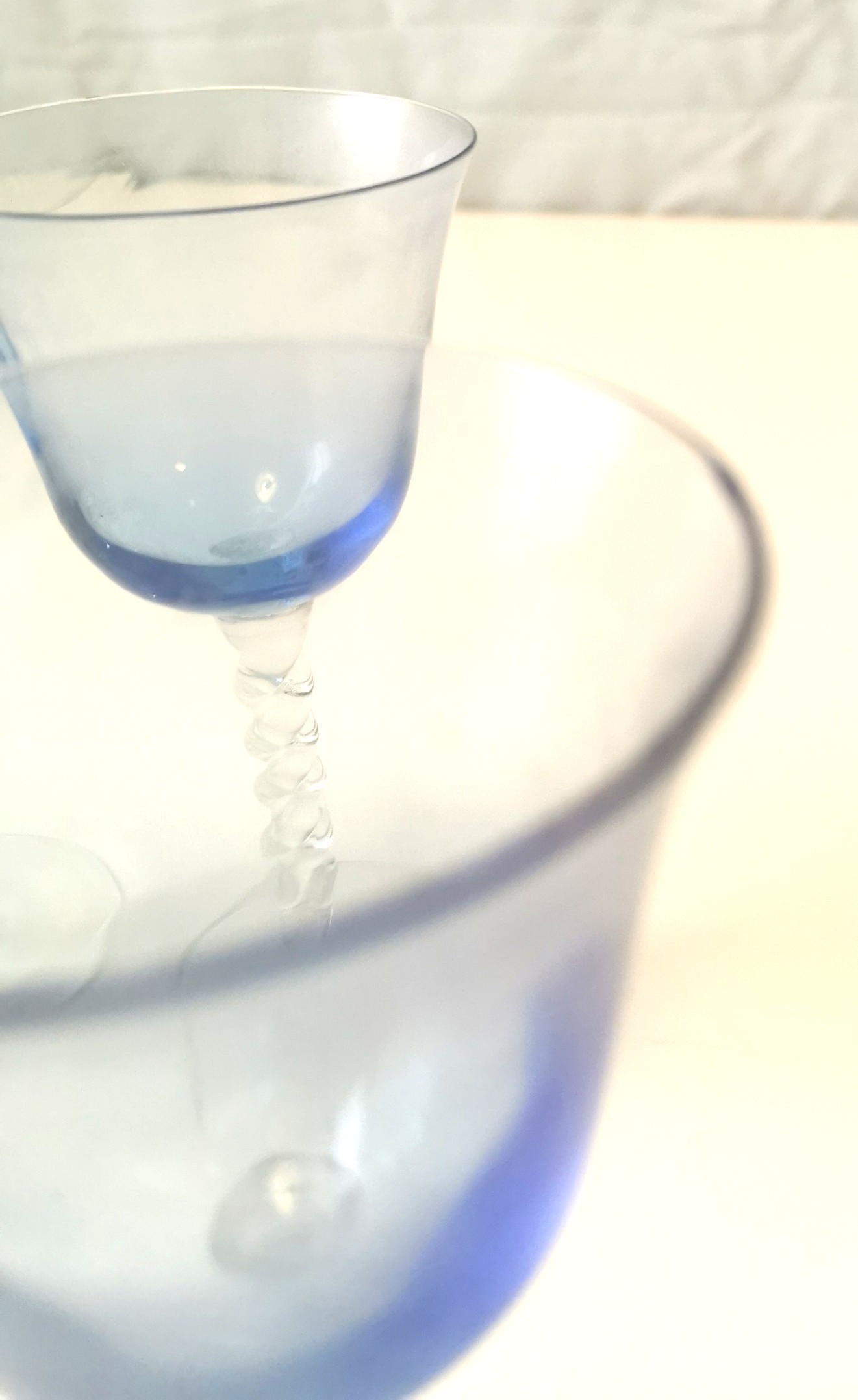 Aqua Blue Wine Goblets Clear Corkscrew Twisted Stem Italian 60s - photo 4