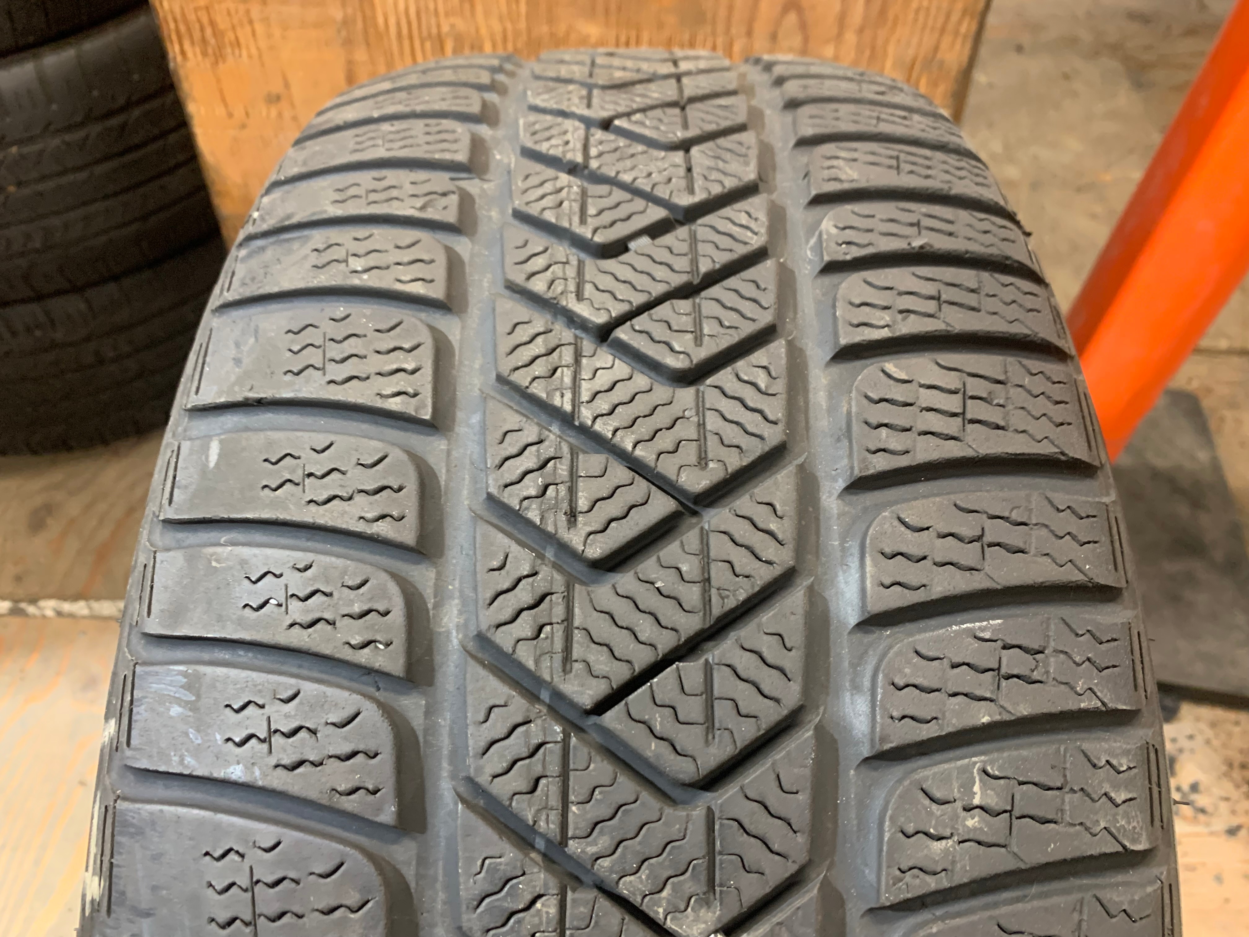 1 X single 255/35/20 97V M+S Pirelli Sottozero 3 (J) w 70% tread - photo 3