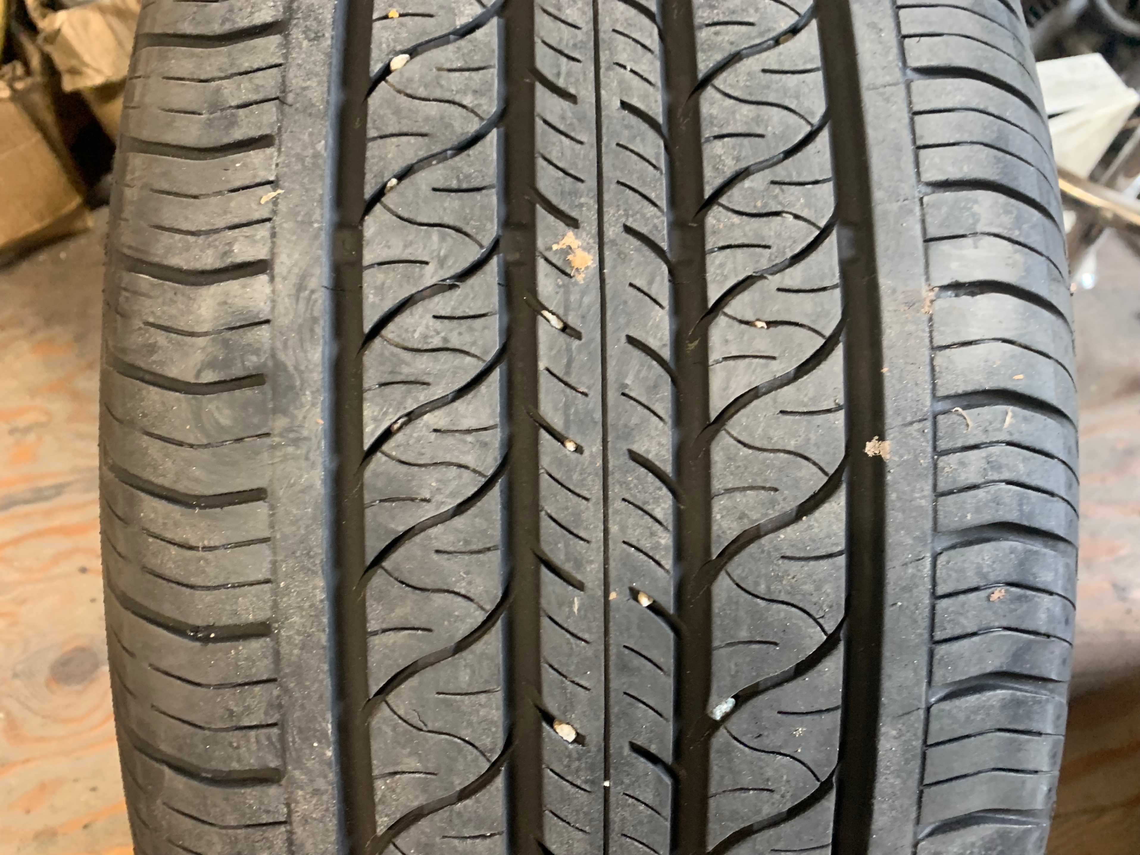 1 X single 255/45/19 M+S Continental Pro Contact RX with 65% - photo 2