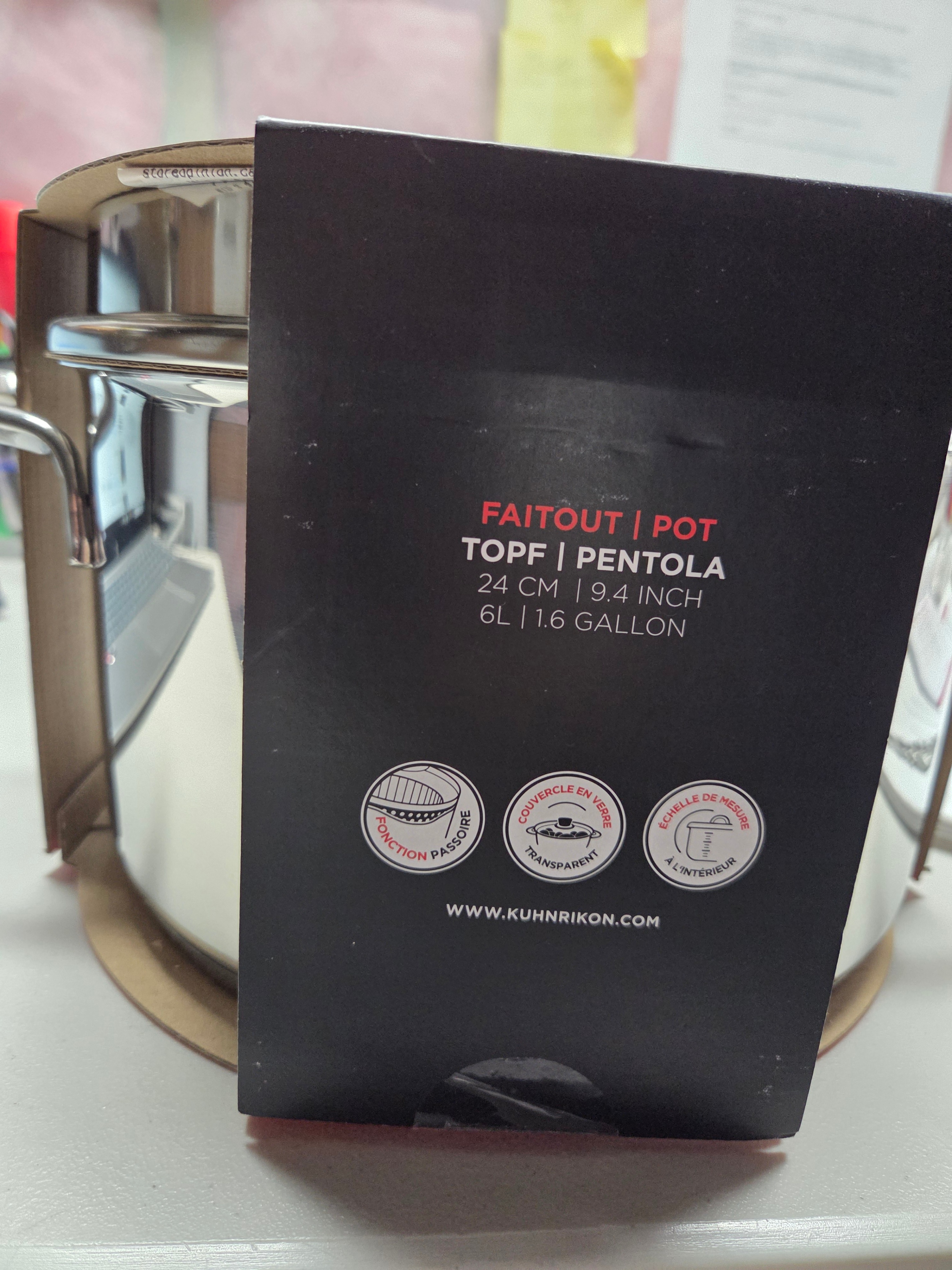 Brand new Kuhn Rikon Pot, 6 Liters