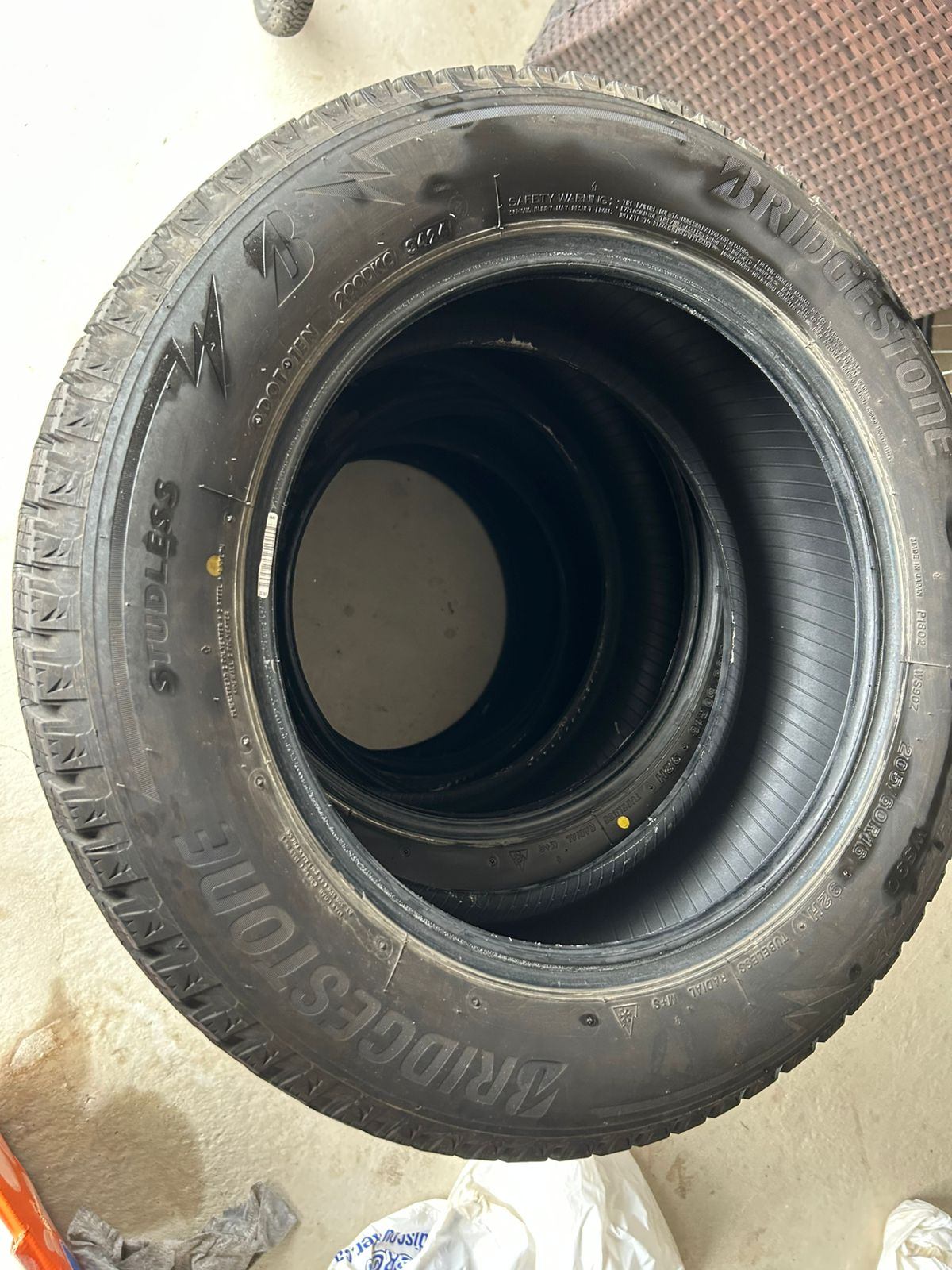 Bridgestone Blizzak WS90 Winter Tires – 205/60R16 - photo 2