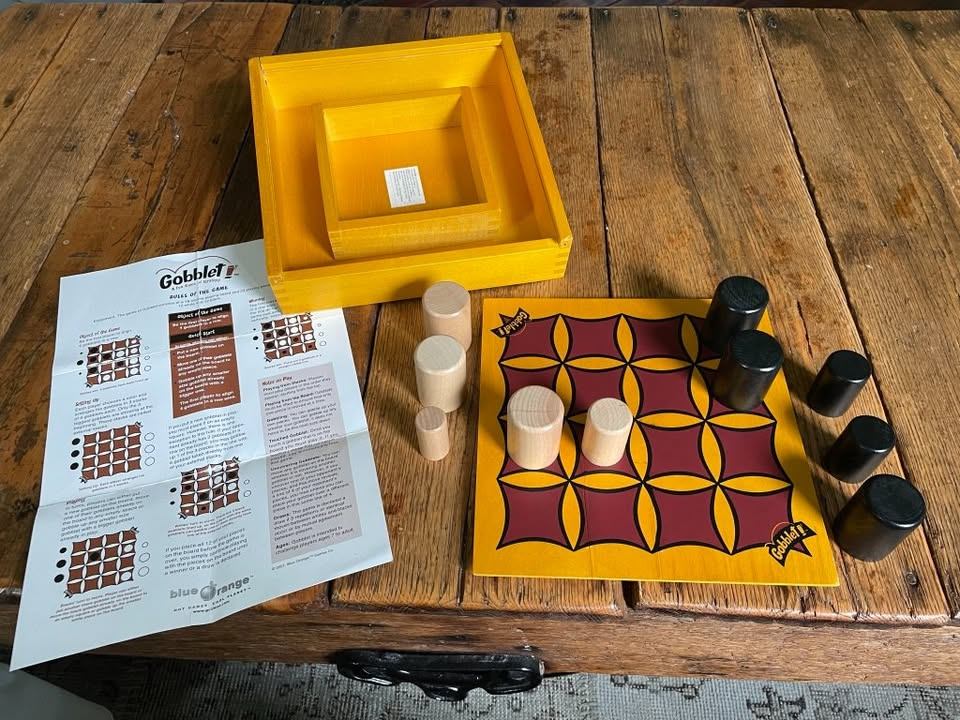 Gobblet! Board Game