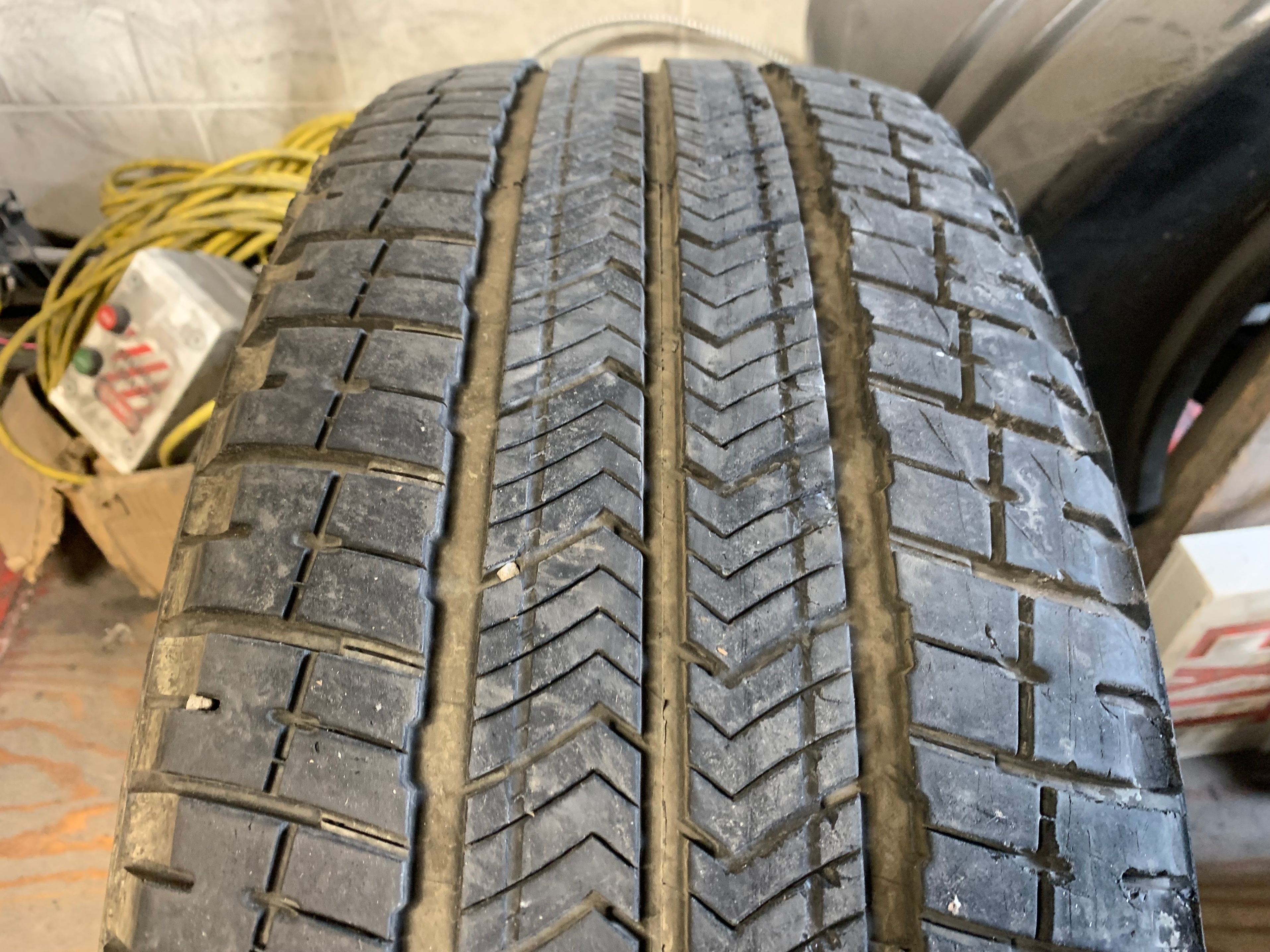 1 X single 275/65/18 M+S 116T Michelin Primacy XC with 60% tread - photo 3