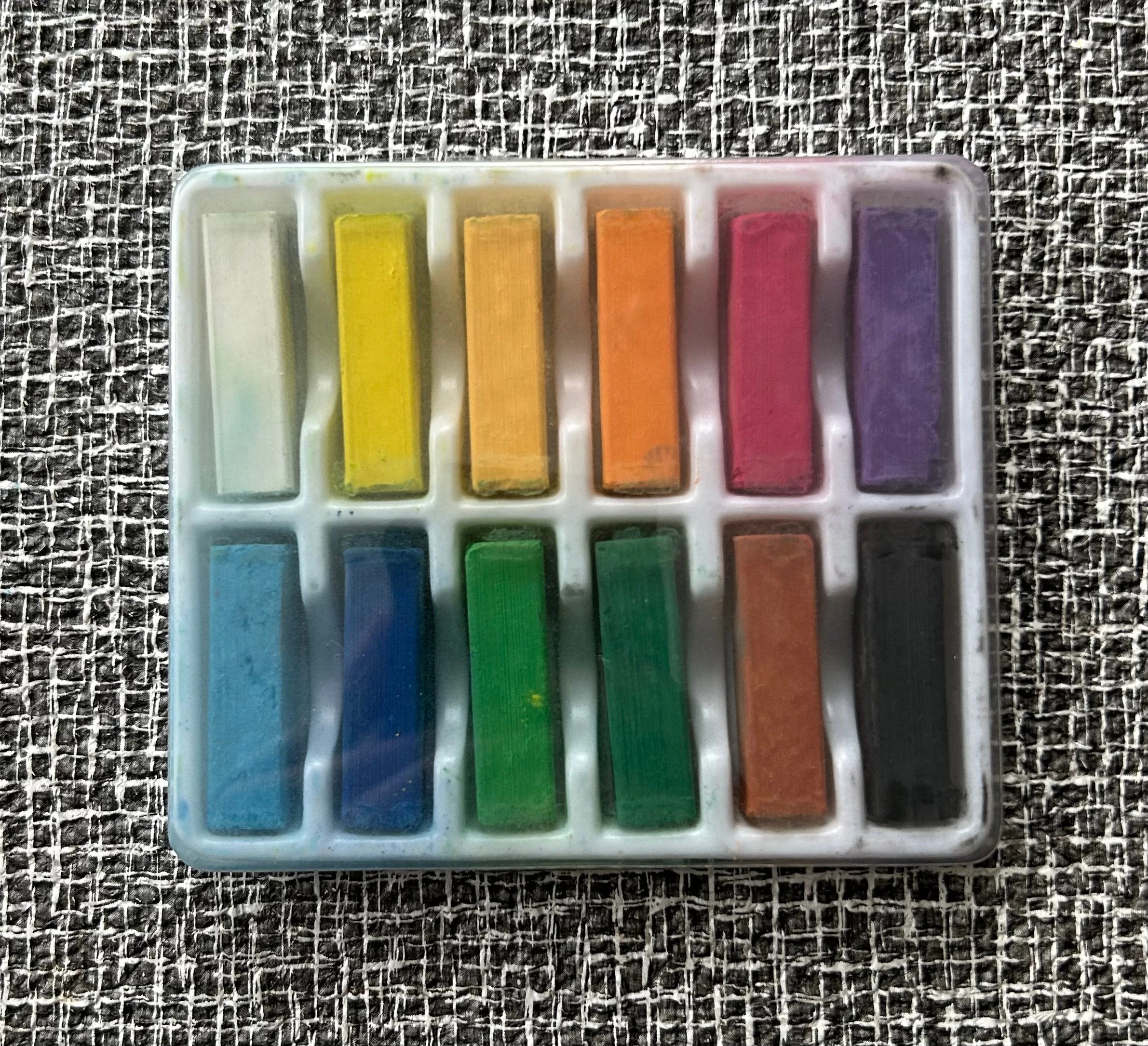 Assorted Art Supplies (Paints & Pastels) image indicator(7)