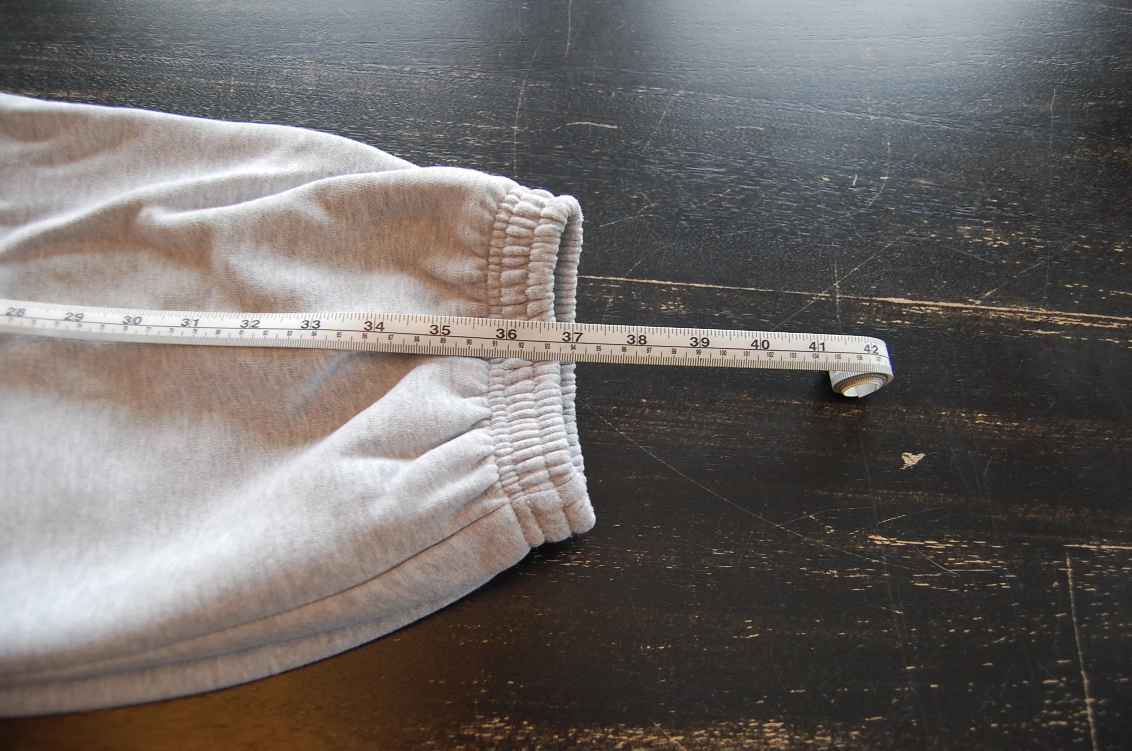 Aritzia Mega Fleece Sweatpants L/G - New with tags image indicator(5)