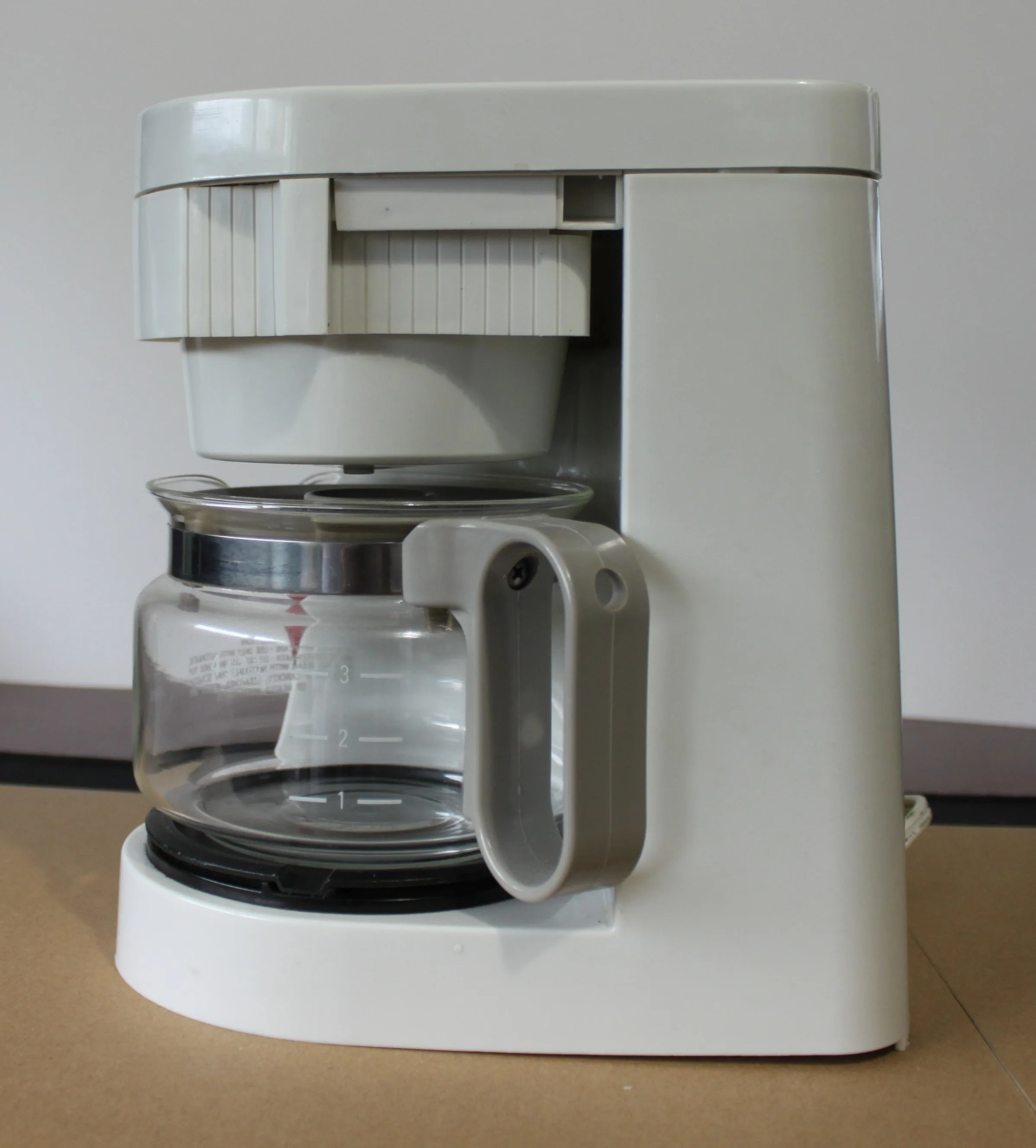 Black & Decker 4 cup personal coffee maker image indicator(2)