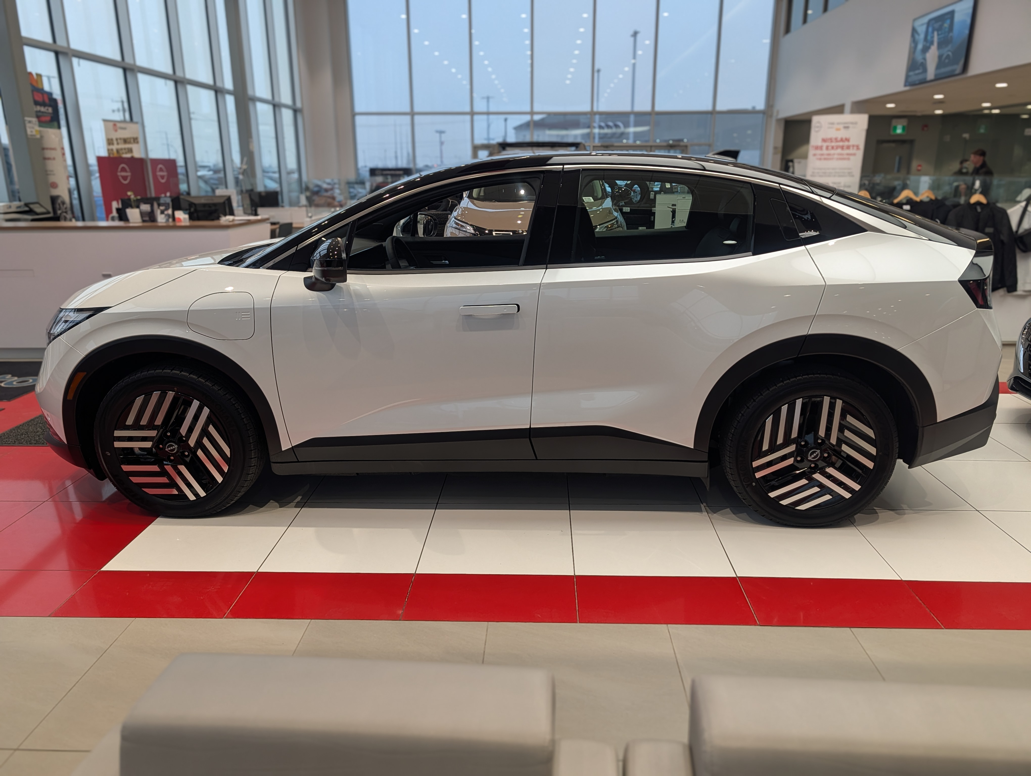 2026 Nissan Leaf SV+ - photo 5