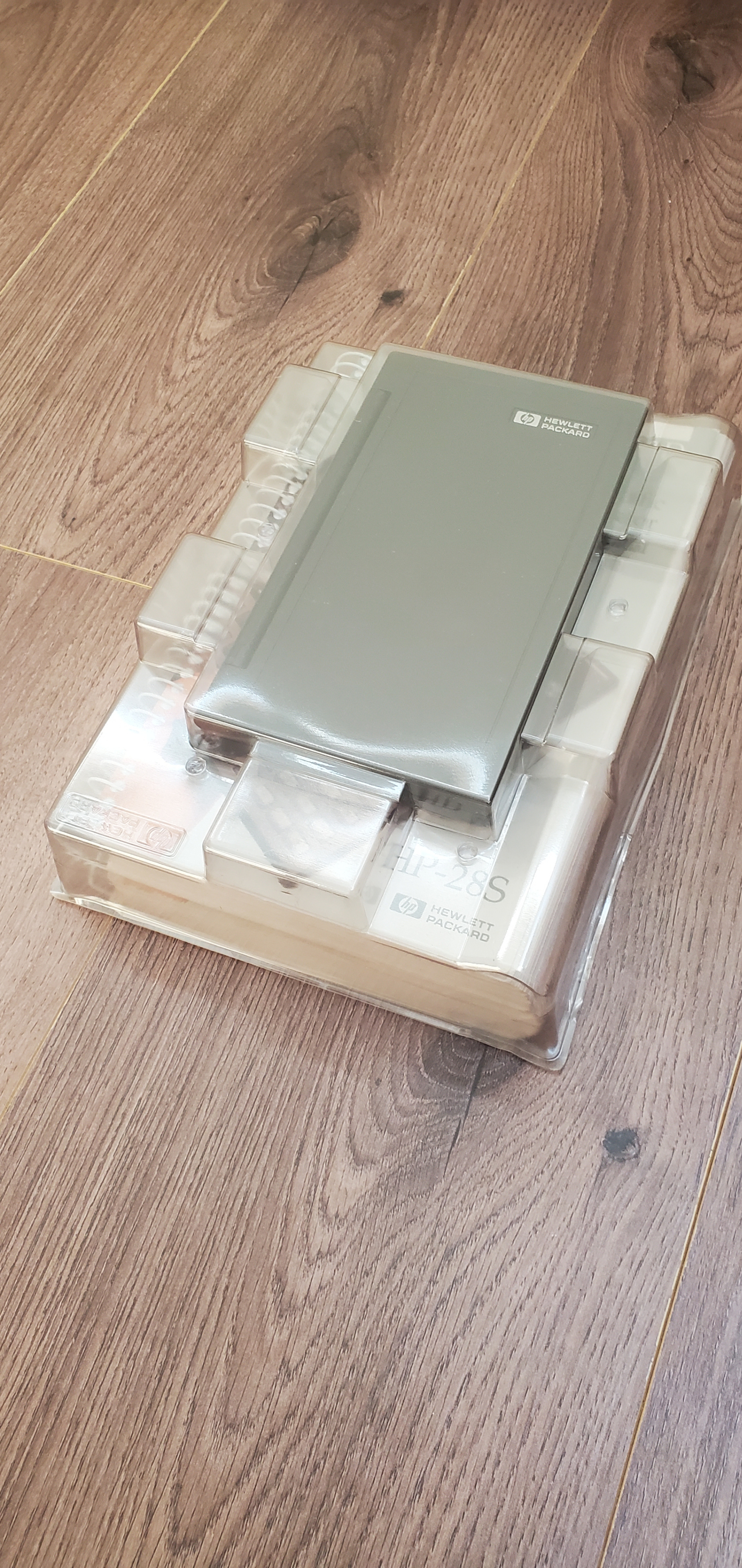 Hewlett Packard HP 28S Scientific Calculator - photo 2