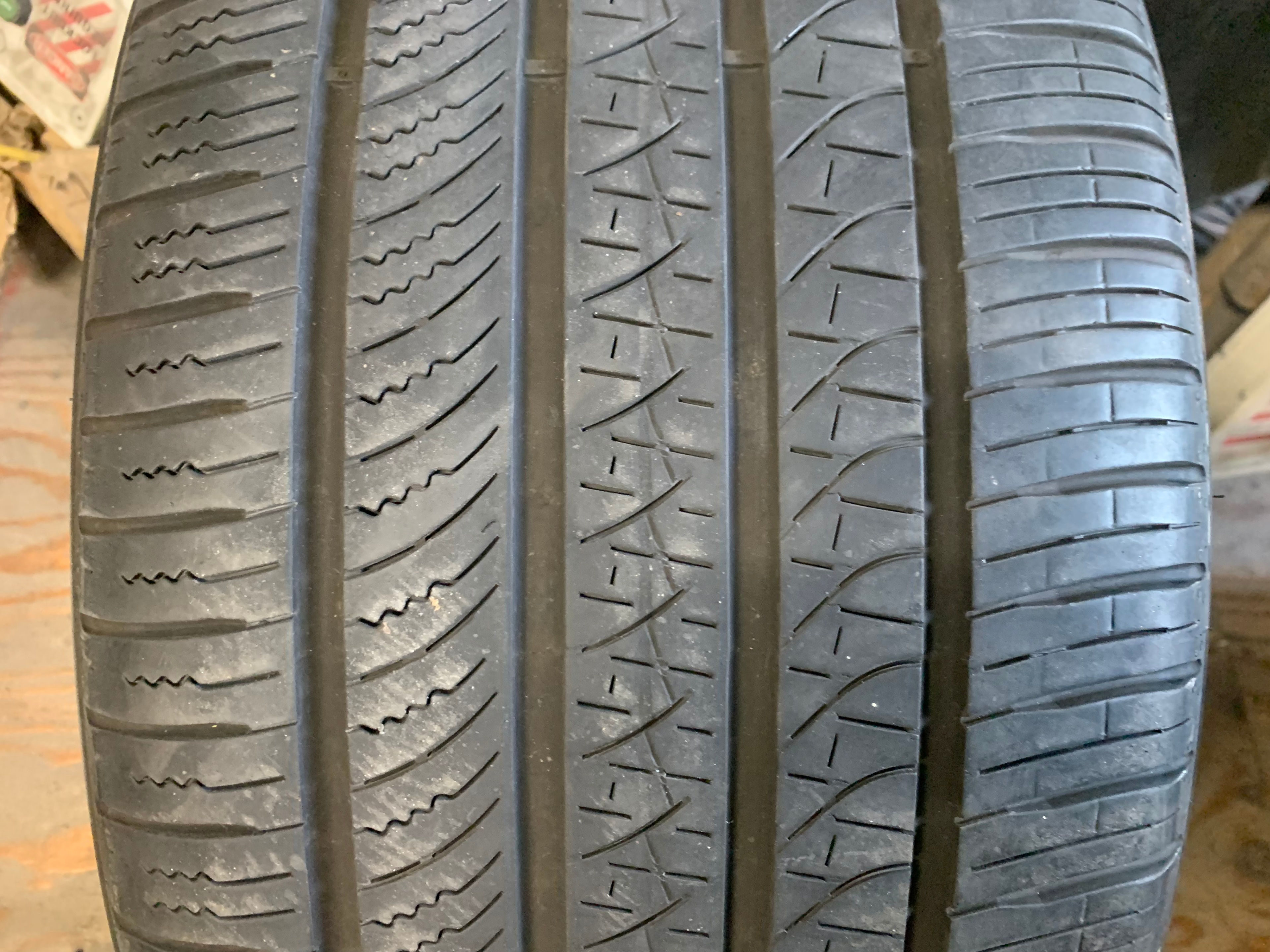 1 X single 275/35/20 M+S 102H Pirelli Pzero A/S with 60% tread - photo 2