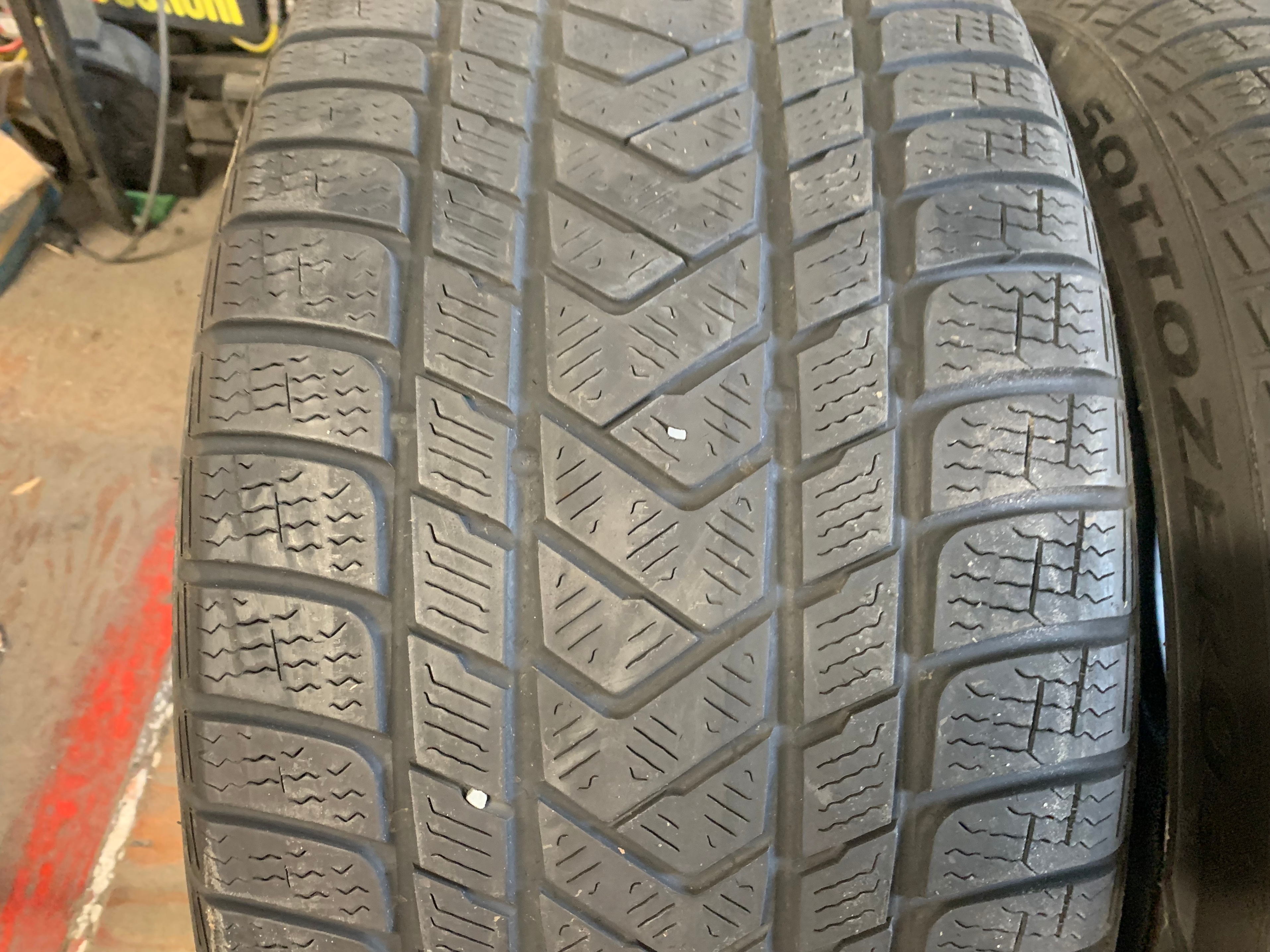 PAIR of 295/30/20 M+S 101W Pirelli Sottozero 3 Winter with 50% - photo 3