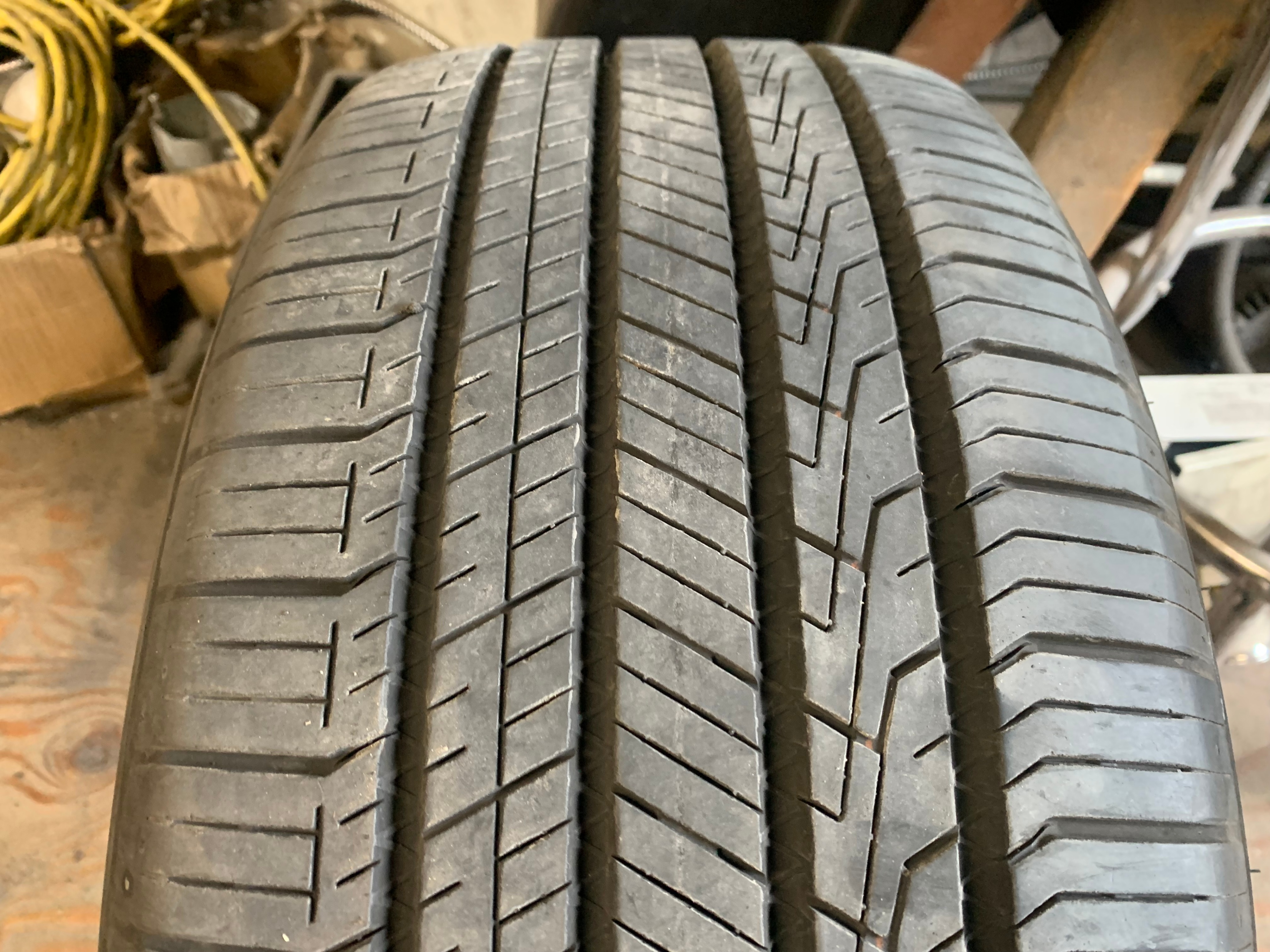 PAIR of 235/45/18 98V M+S Hankook Ventus S1 A/S with 80% tread - photo 3