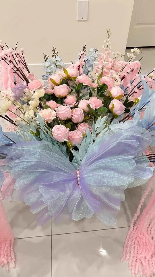 Artifcial Flowers with clear tote box image indicator(2)