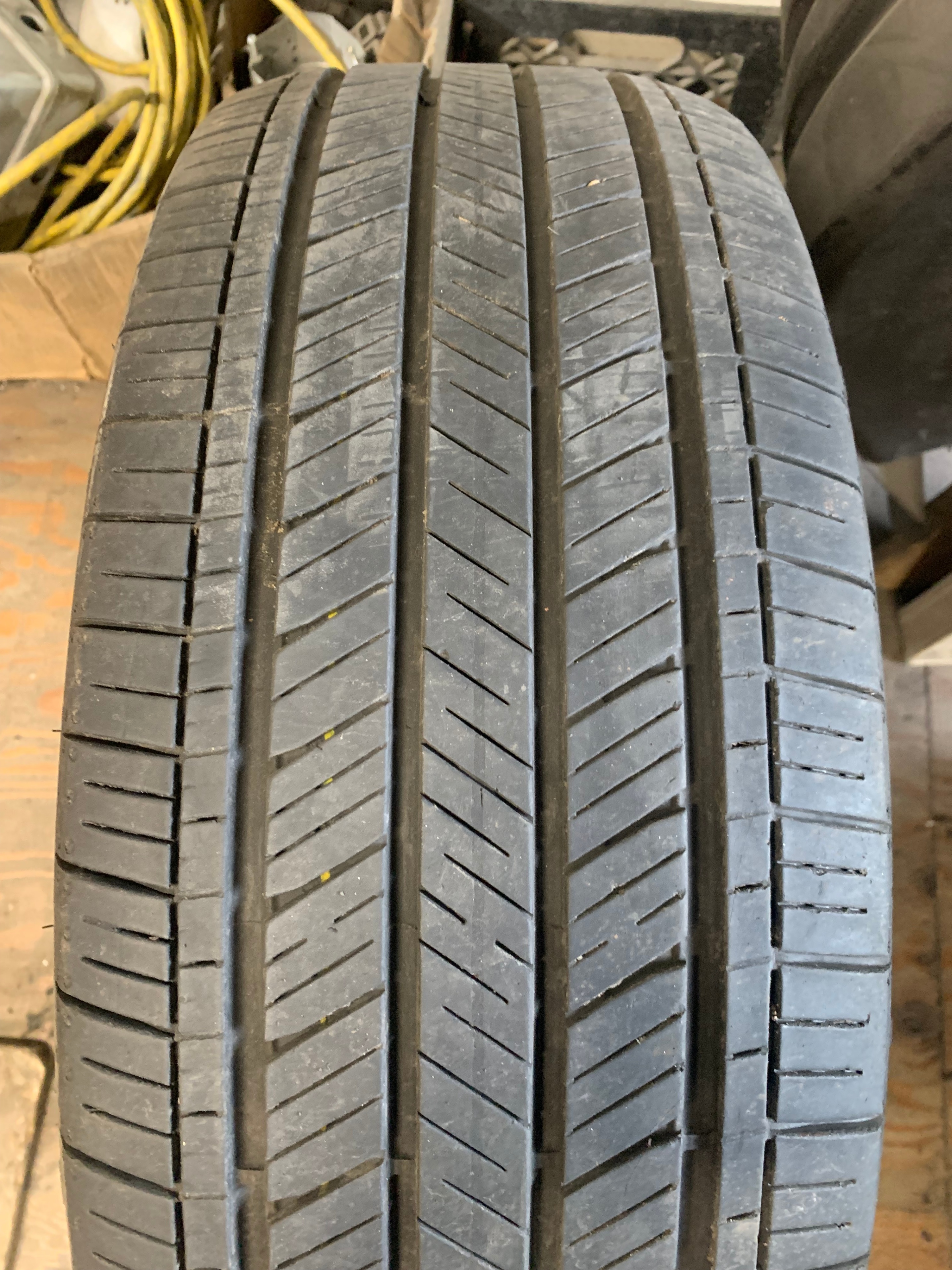 1 X single 235/55/19 M+S 101H Goodyear Assurance Finesse 70%