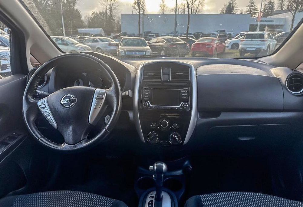 2018 Nissan Versa - photo 5