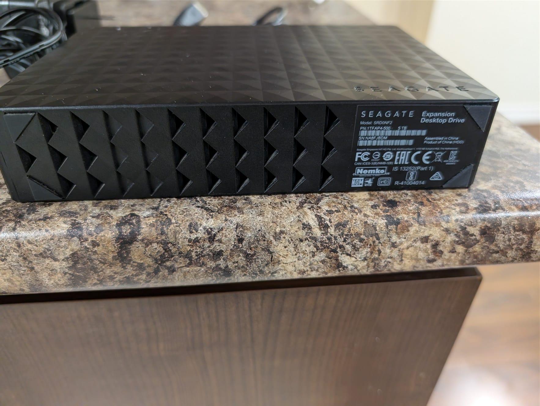 Seagate Expansion Desktop Drive 5TB - photo 2