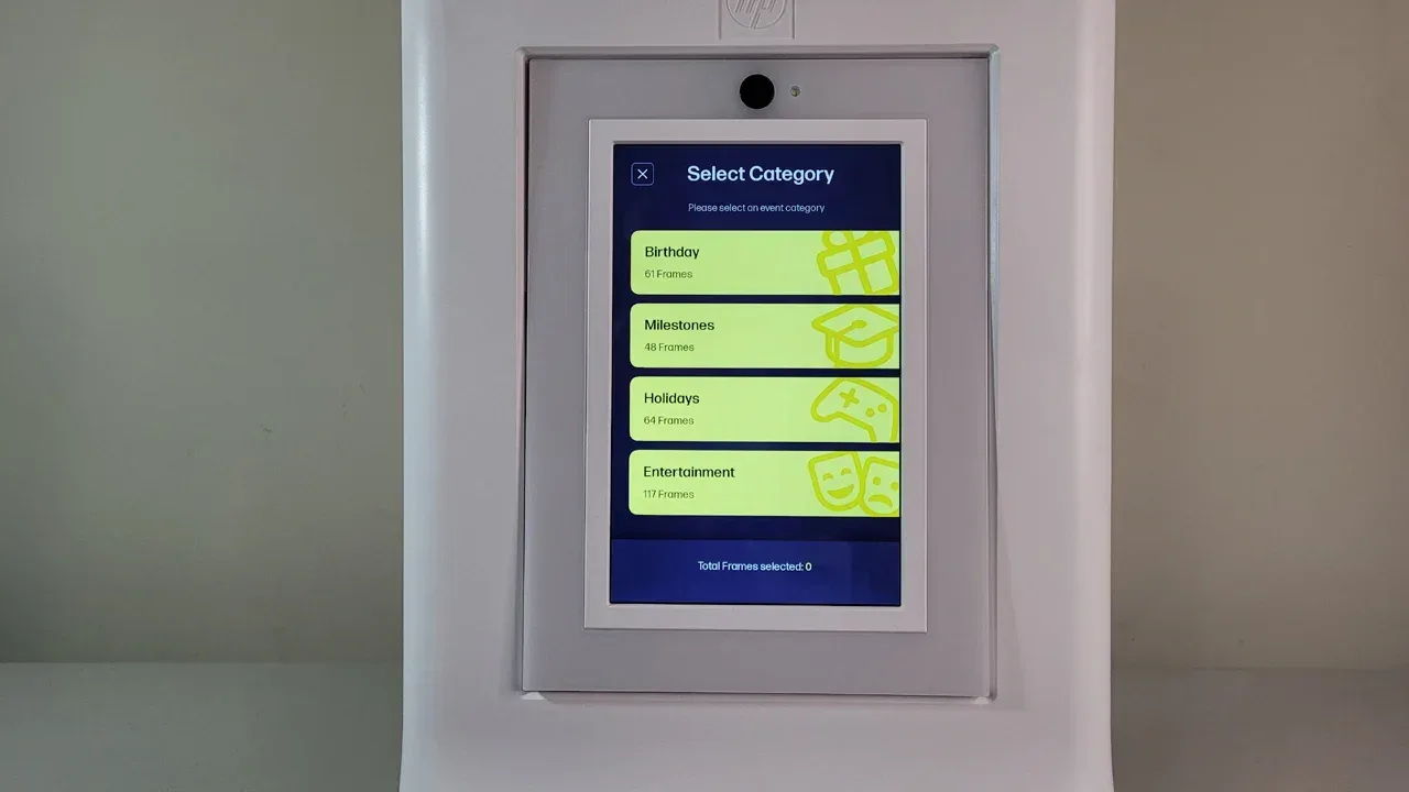 Photobooth for rent $100/8 hours image indicator(3)