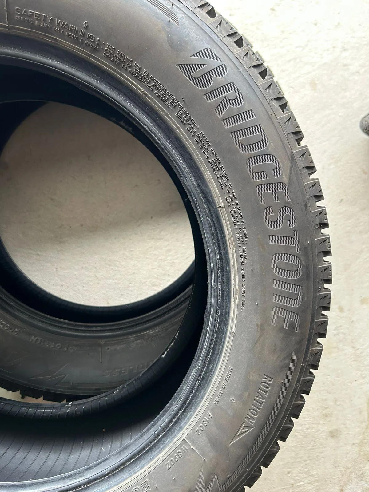 Bridgestone Blizzak WS90 Winter Tires – 205/60R16 image indicator(7)