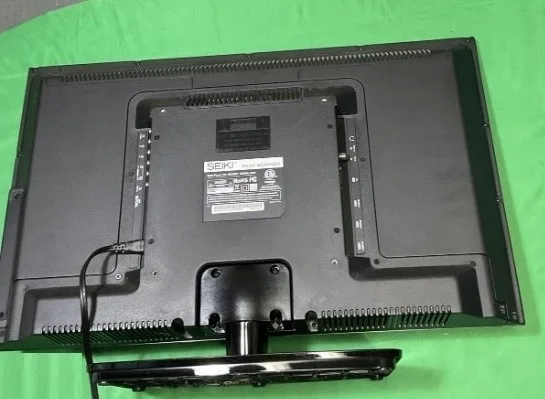 48" TV GREAT FOR GAMING & MOVIES... image indicator(3)