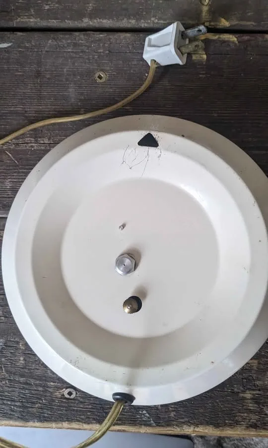 Ingraham Canadian Clock Co. Toronto 18 image indicator(3)