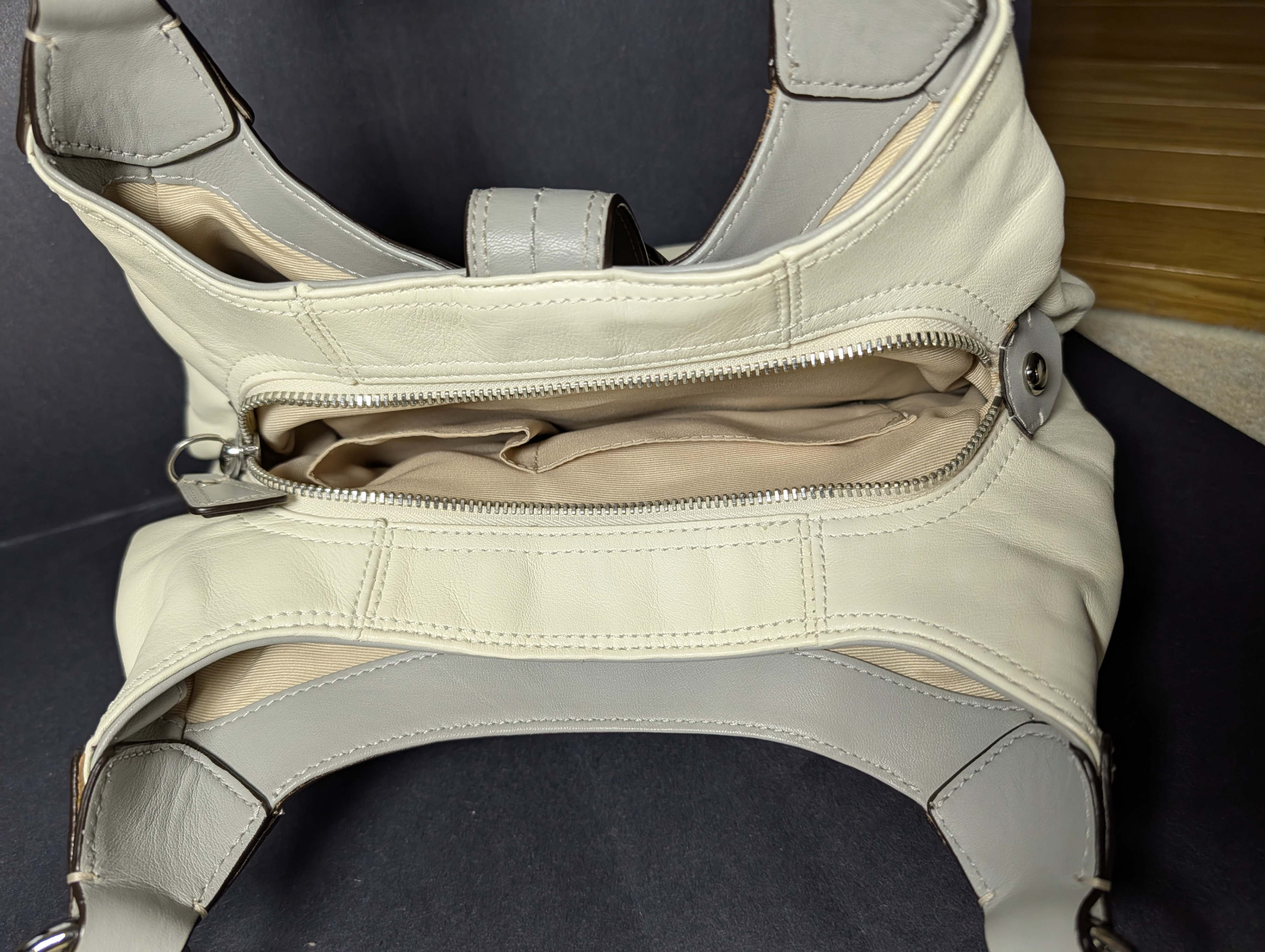 Coach White Purse/Handbag - photo 5